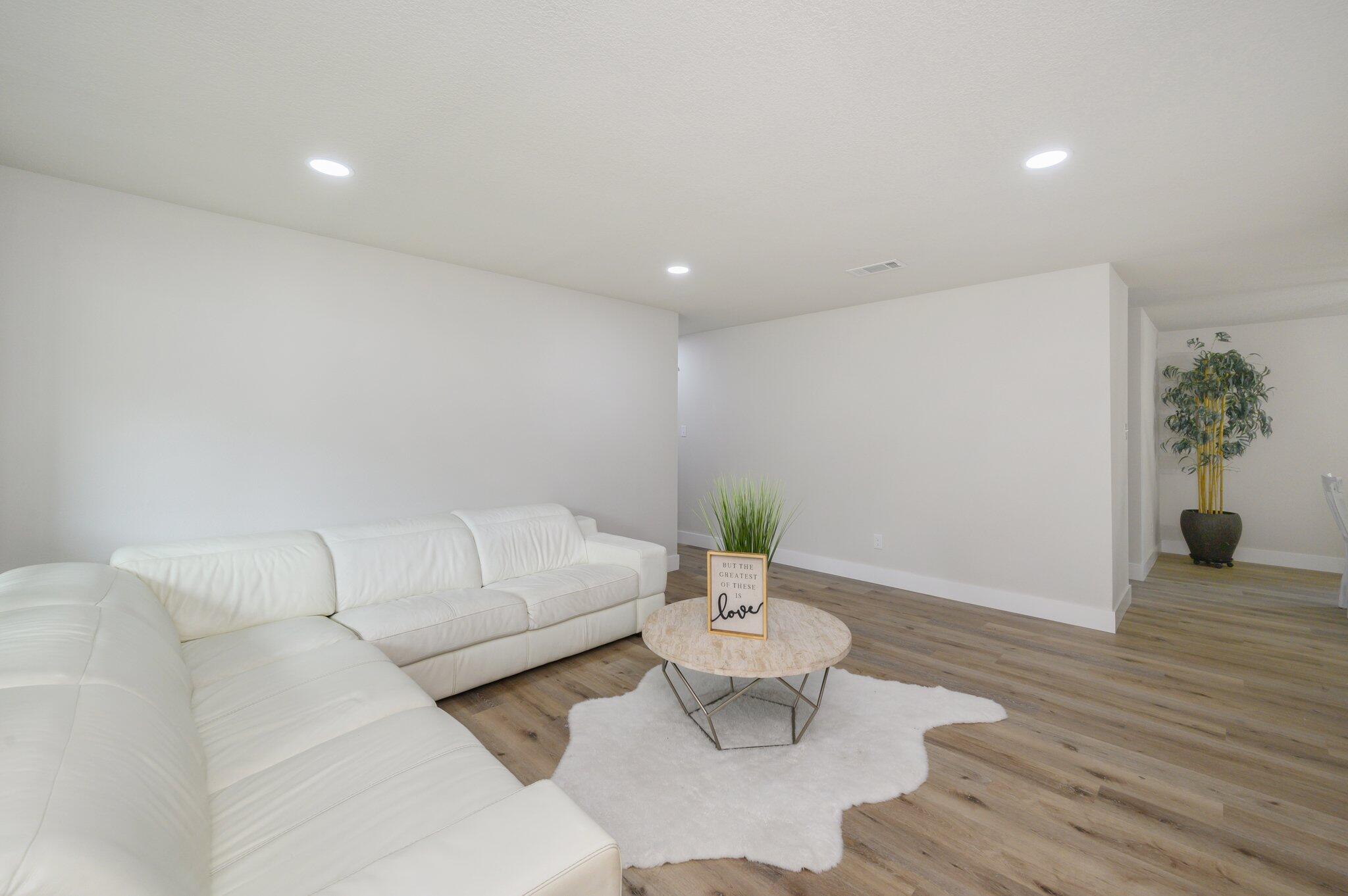 OAKLAND HEIGHTS - Residential