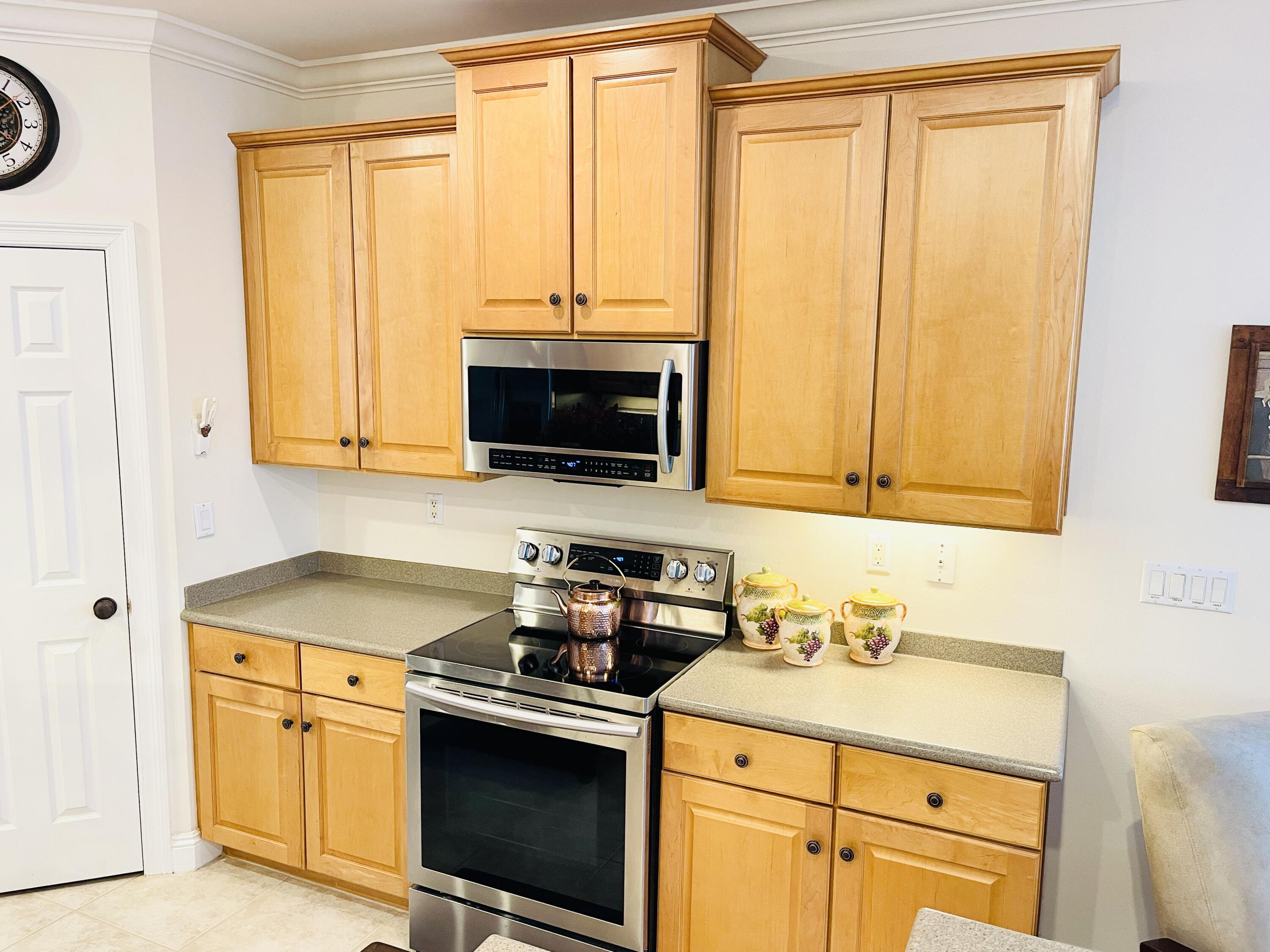 MEDITERRANEAN VILLAGE AT BLUEWATER BAY - Residential