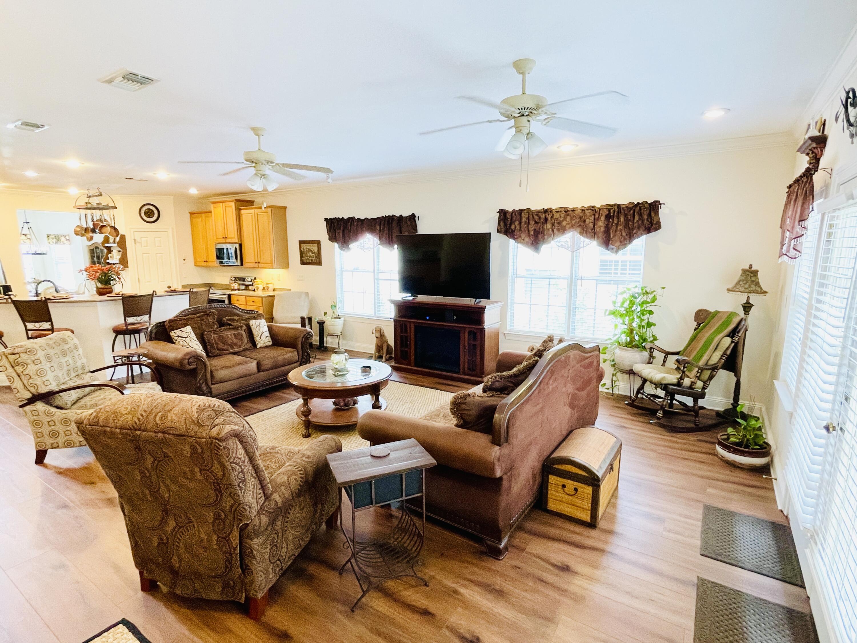 MEDITERRANEAN VILLAGE AT BLUEWATER BAY - Residential