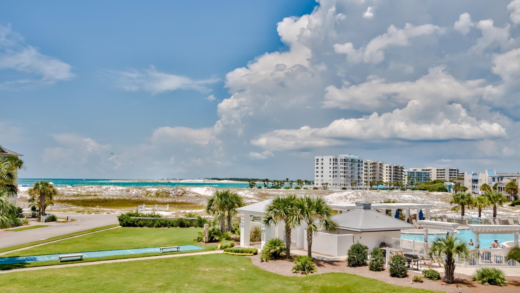 MAGNOLIA HOUSE (DESTIN POINTE) - Residential