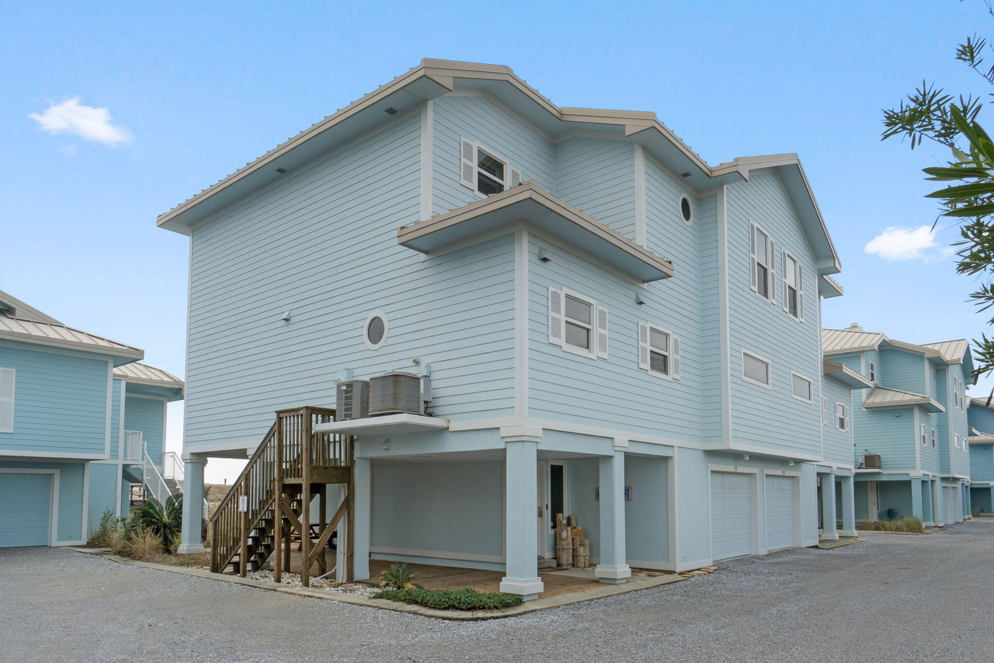 PORT SIDE VILLAS CONDO - Residential
