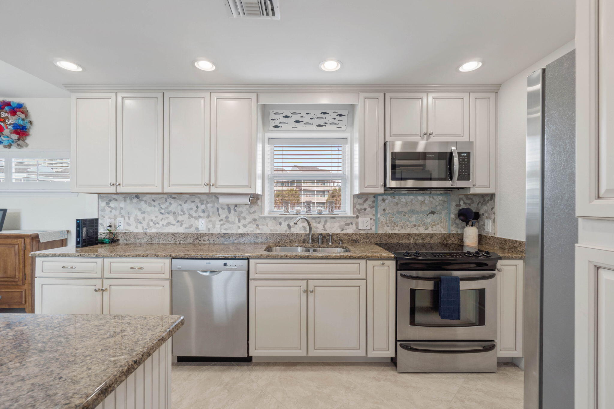 PORT SIDE VILLAS CONDO - Residential