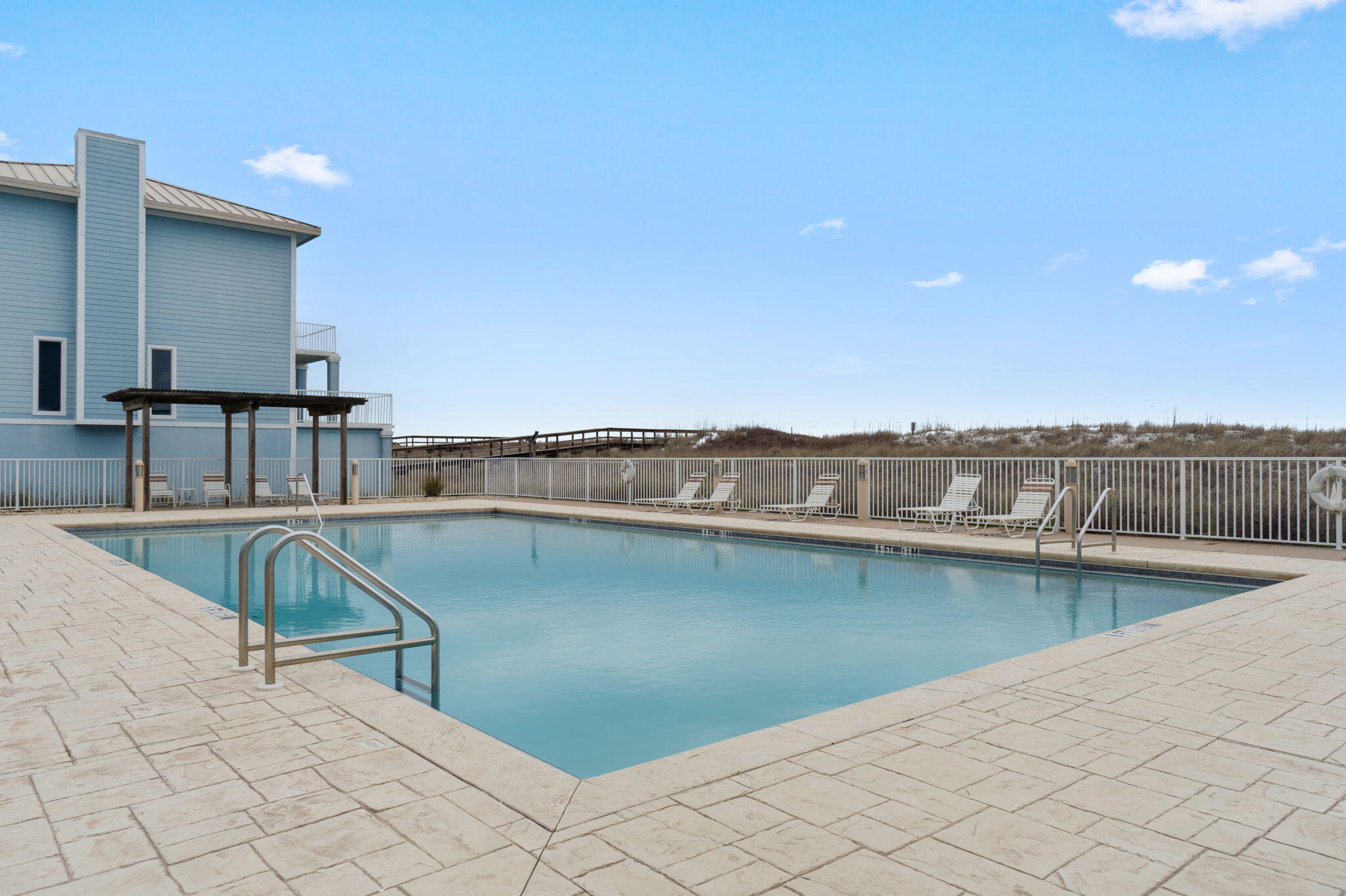 PORT SIDE VILLAS CONDO - Residential