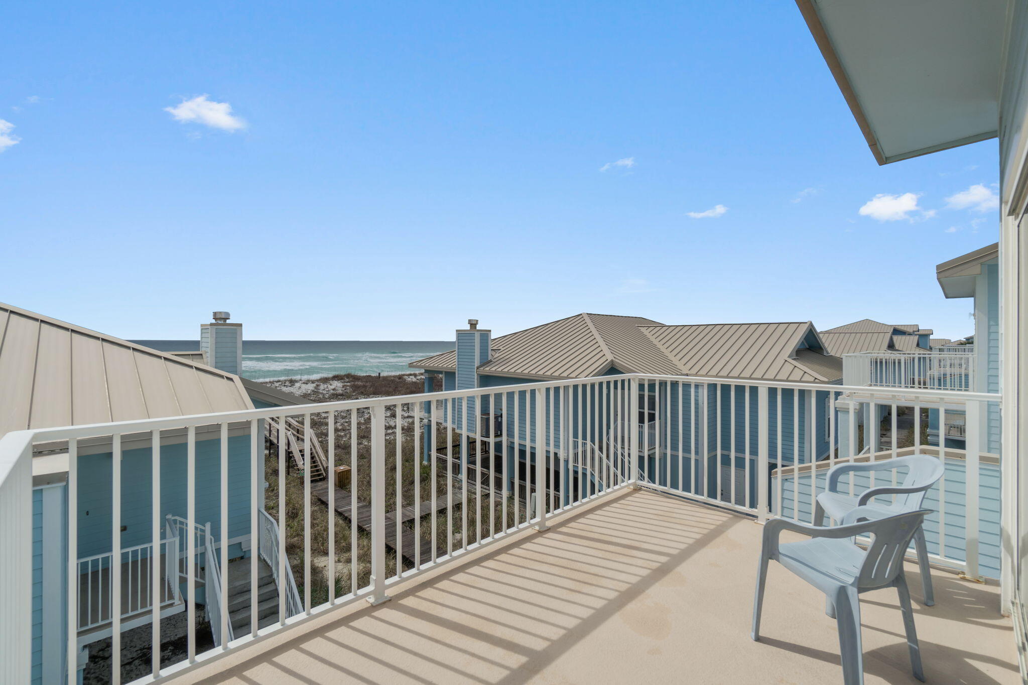 PORT SIDE VILLAS CONDO - Residential