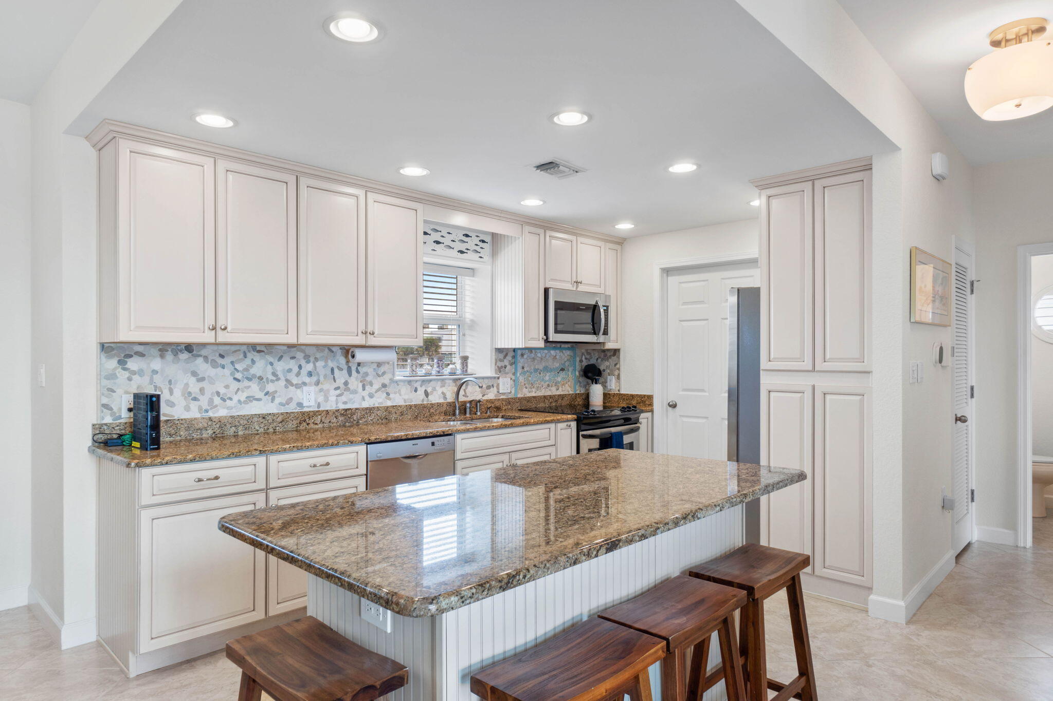 PORT SIDE VILLAS CONDO - Residential