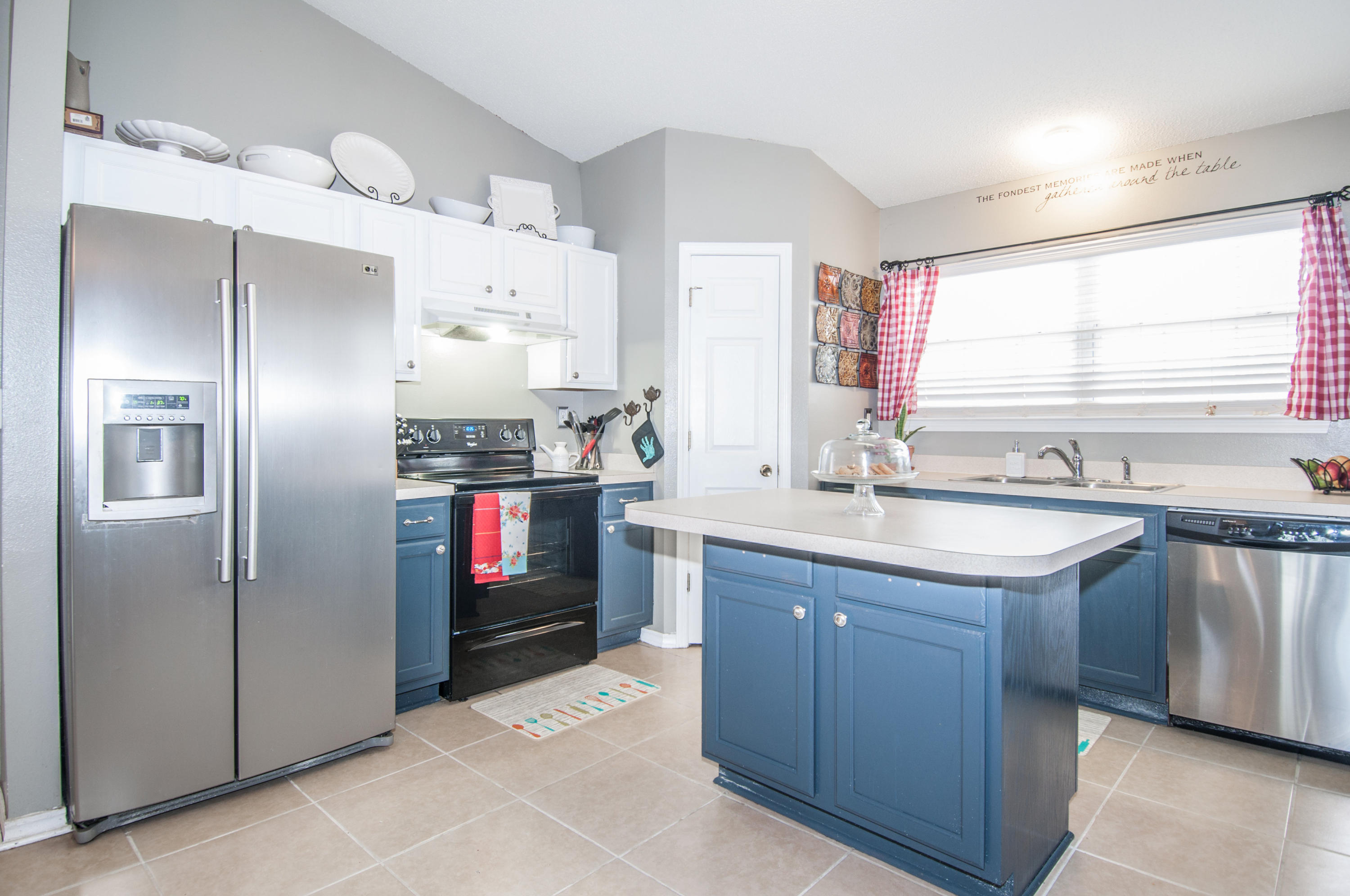 REDSTONE ESTATES - Residential