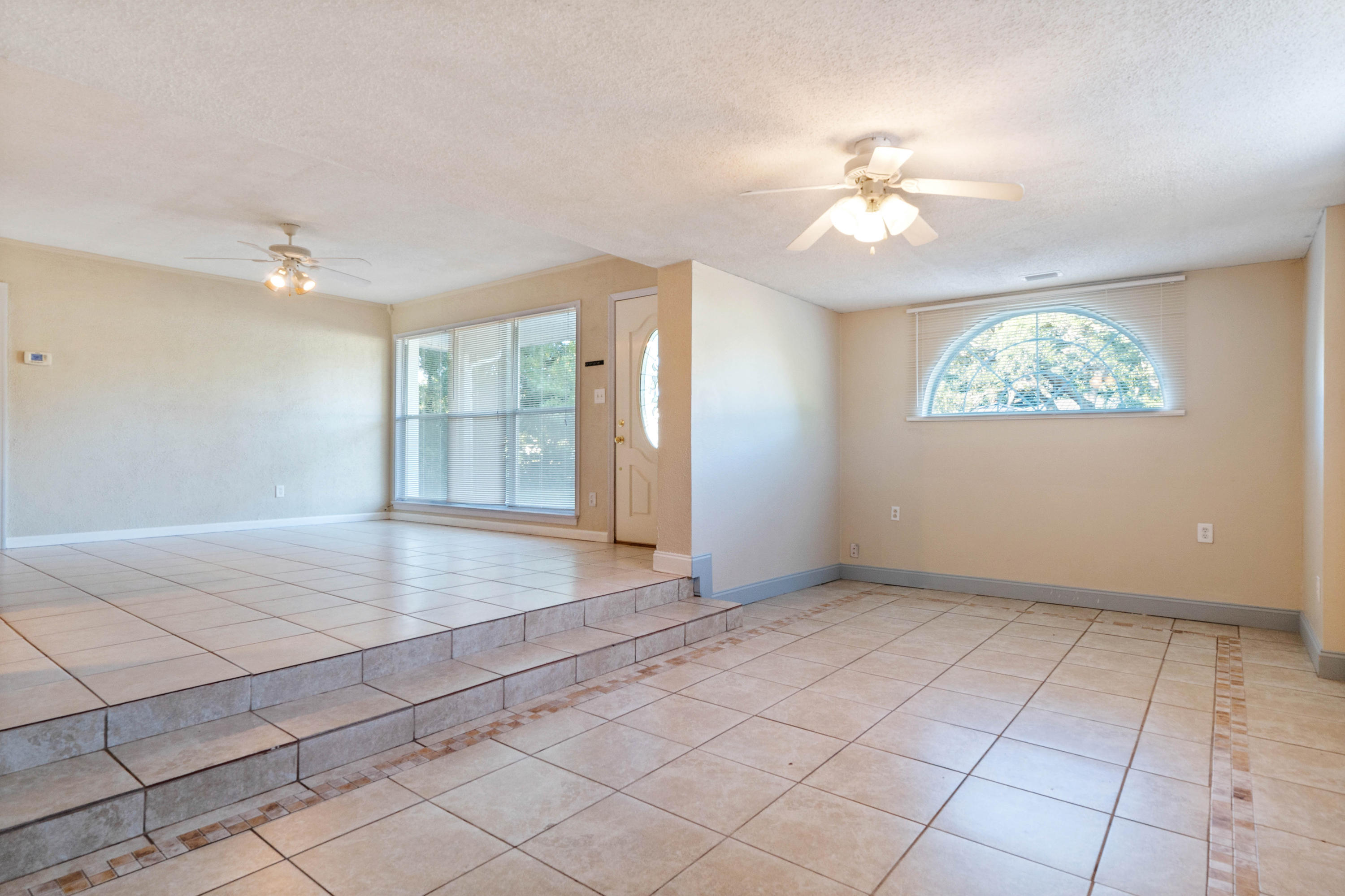 ELLIOTTS POINT 7TH ADDN - Residential