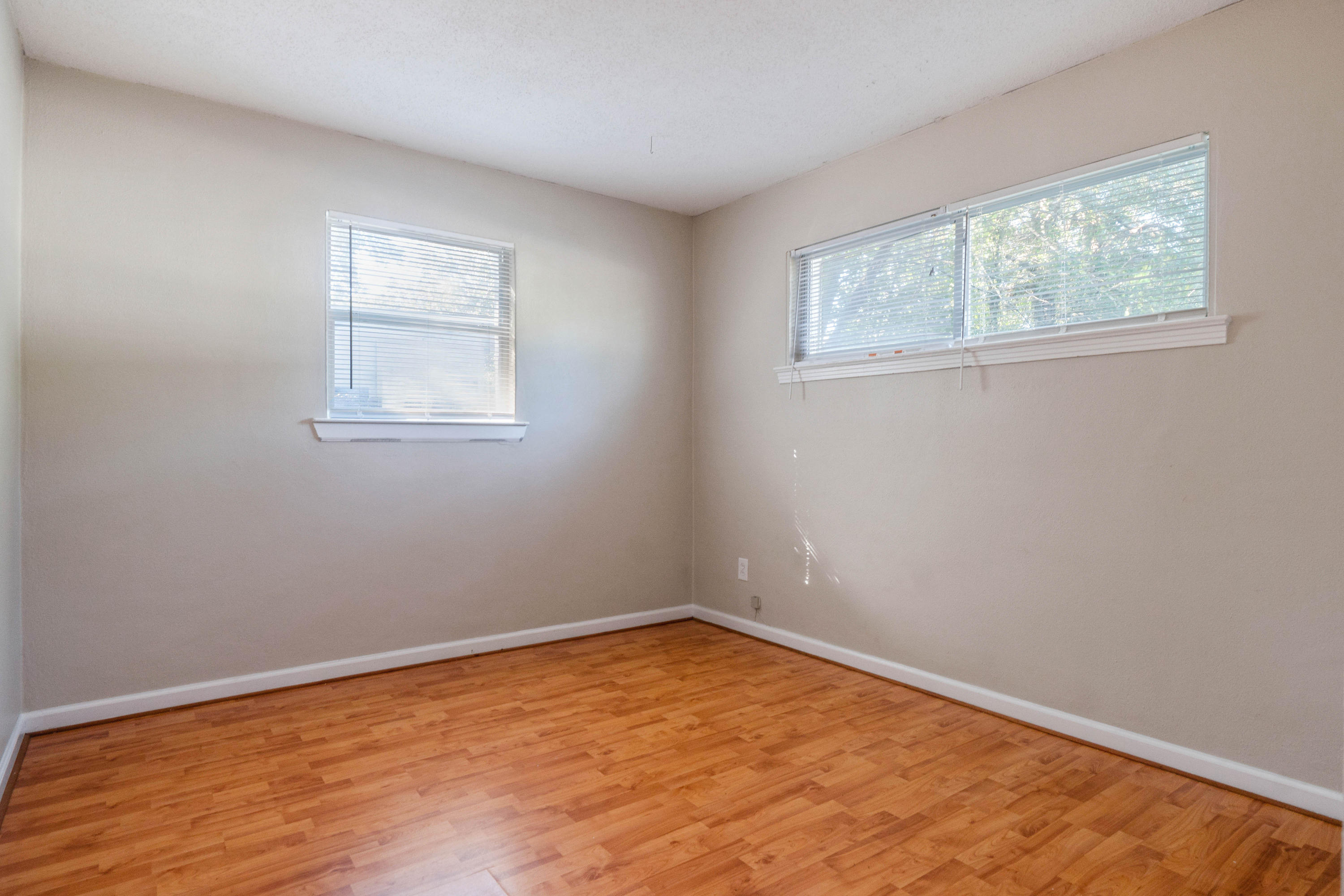 ELLIOTTS POINT 7TH ADDN - Residential