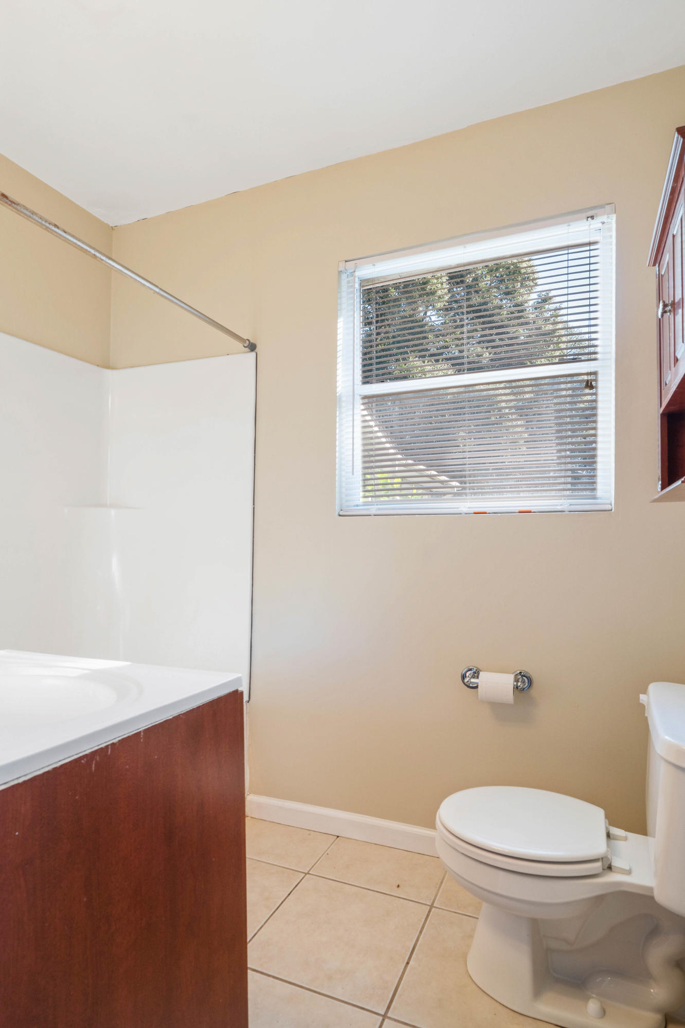 ELLIOTTS POINT 7TH ADDN - Residential