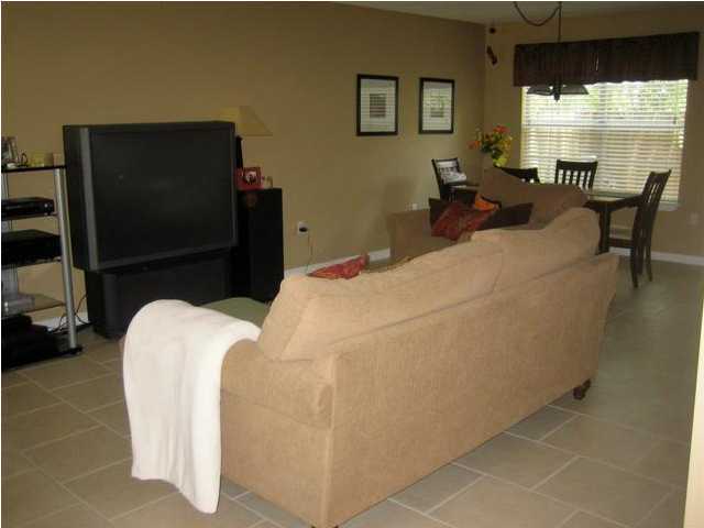 WILAON SQUARE T/H - Residential Lease