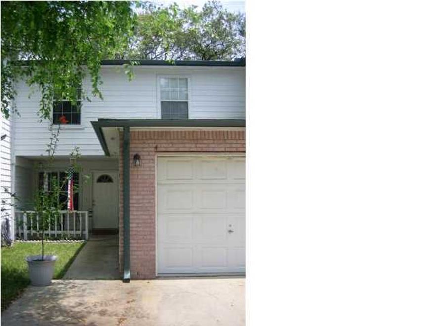 Here is a very nice well kept townhouse in a convenient location for both Eglin AFB and Hurlburt Field. Small pet ok with owners approval. Down stairs is all tile and the upstairs ares is all carpeted. Garage with auto opener. Very little maintenance required. Small fenced in patio very private. Nice size rooms washer dryer hook up.