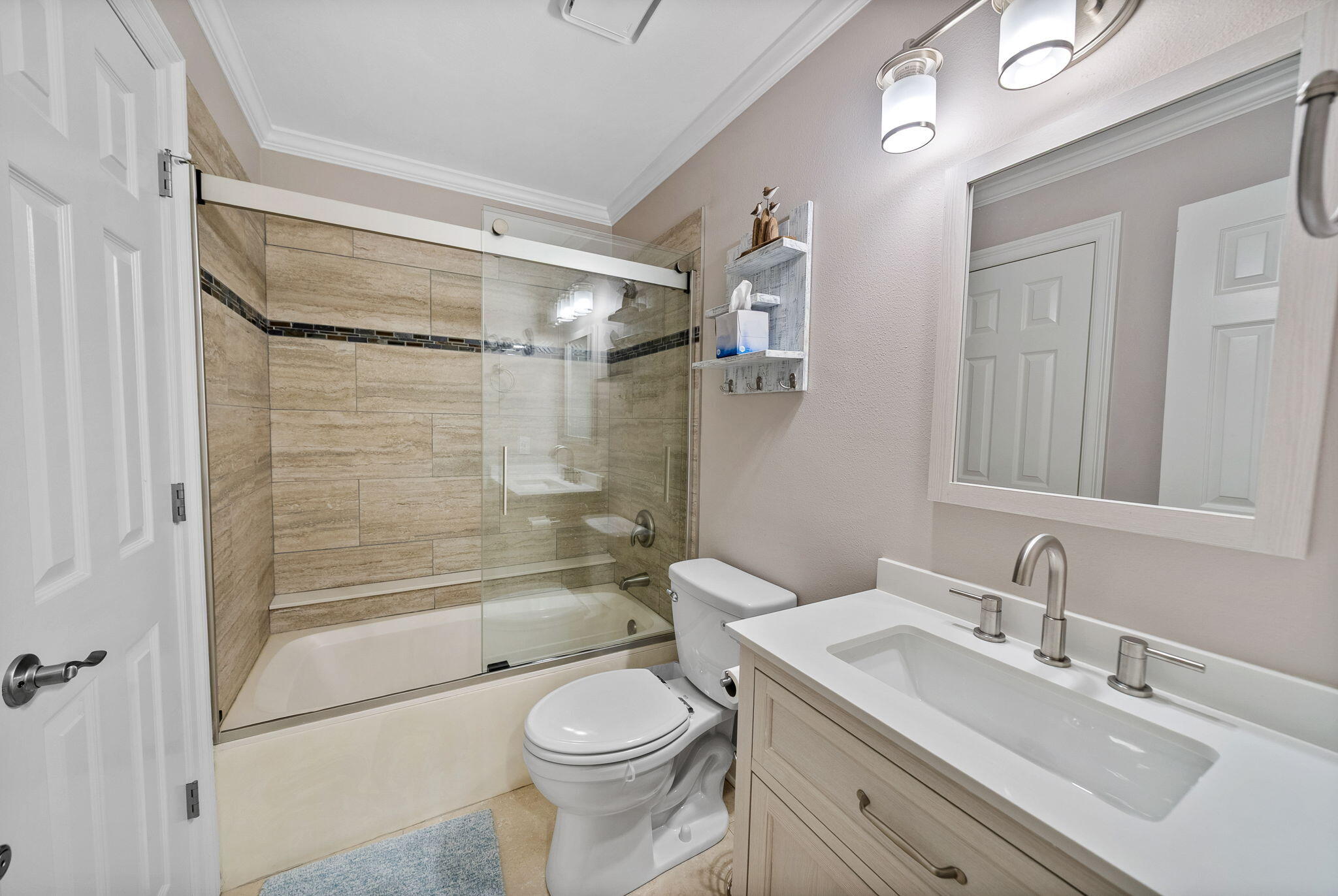 VANTAGE POINTE - Residential
