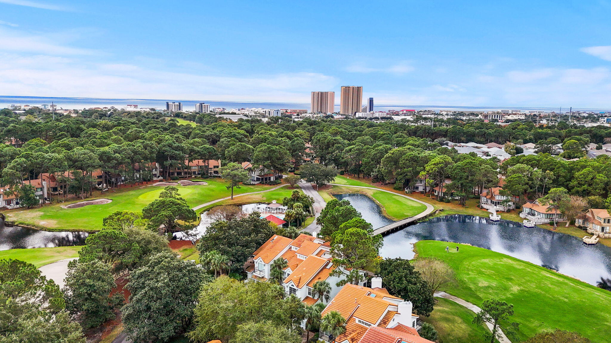 VANTAGE POINTE - Residential