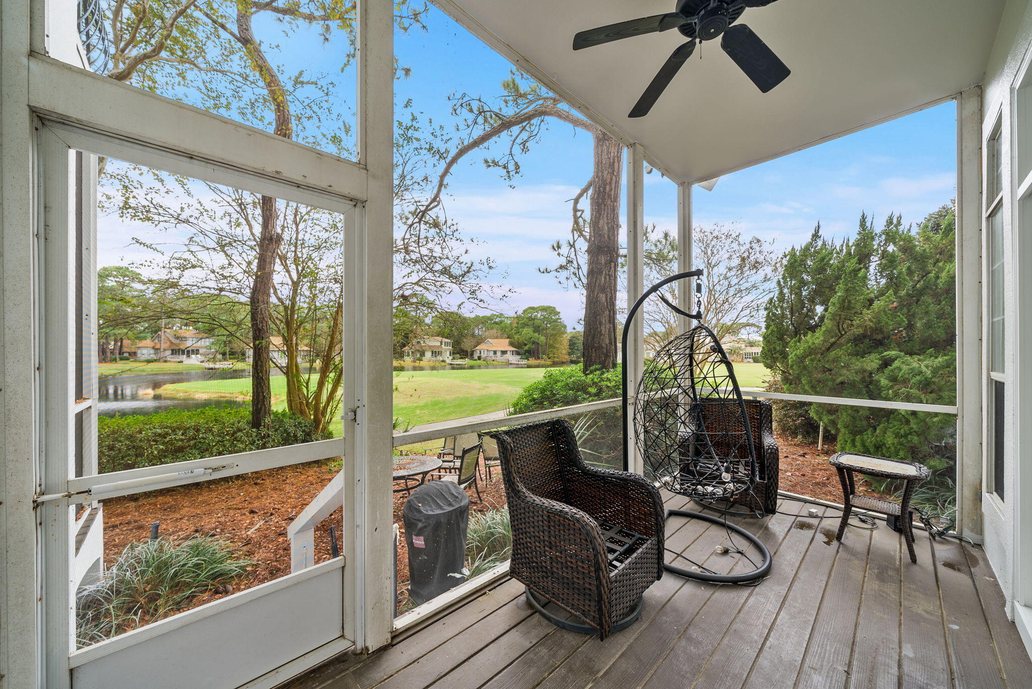 VANTAGE POINTE - Residential