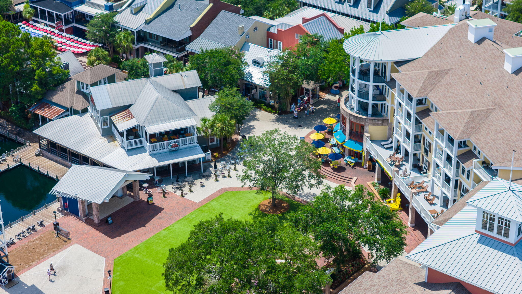 VANTAGE POINTE - Residential