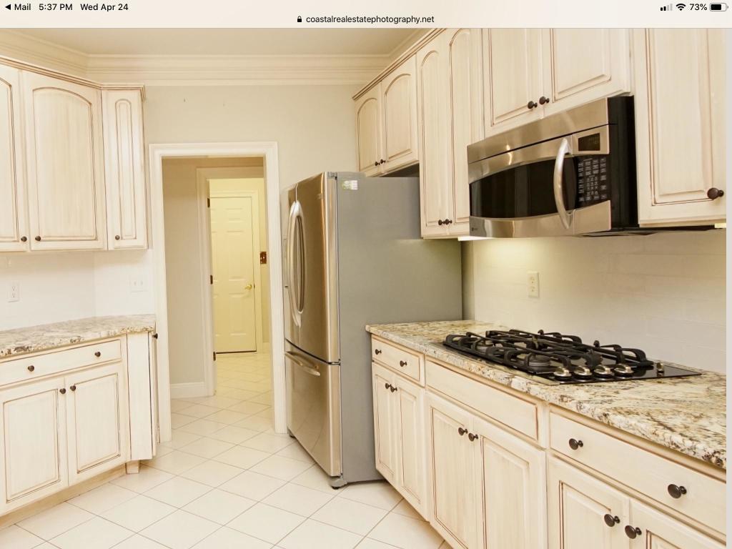 TURNBERRY PLACE - Residential