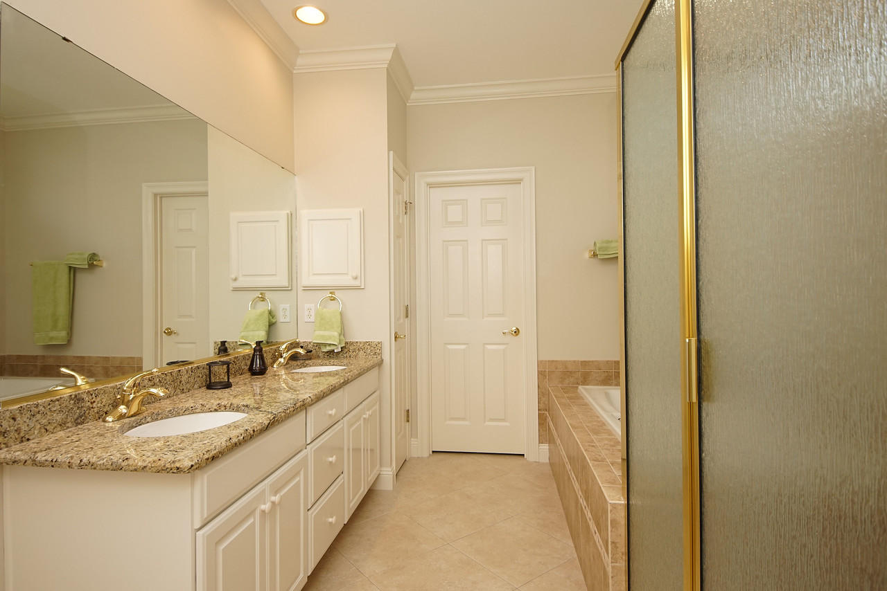 TURNBERRY PLACE - Residential