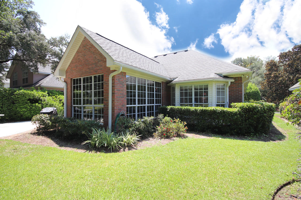 TURNBERRY PLACE - Residential