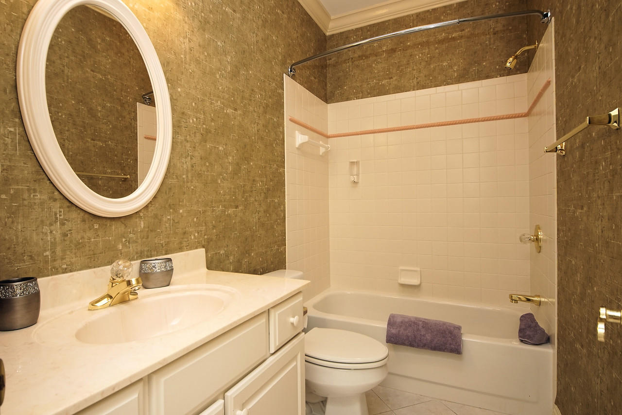 TURNBERRY PLACE - Residential