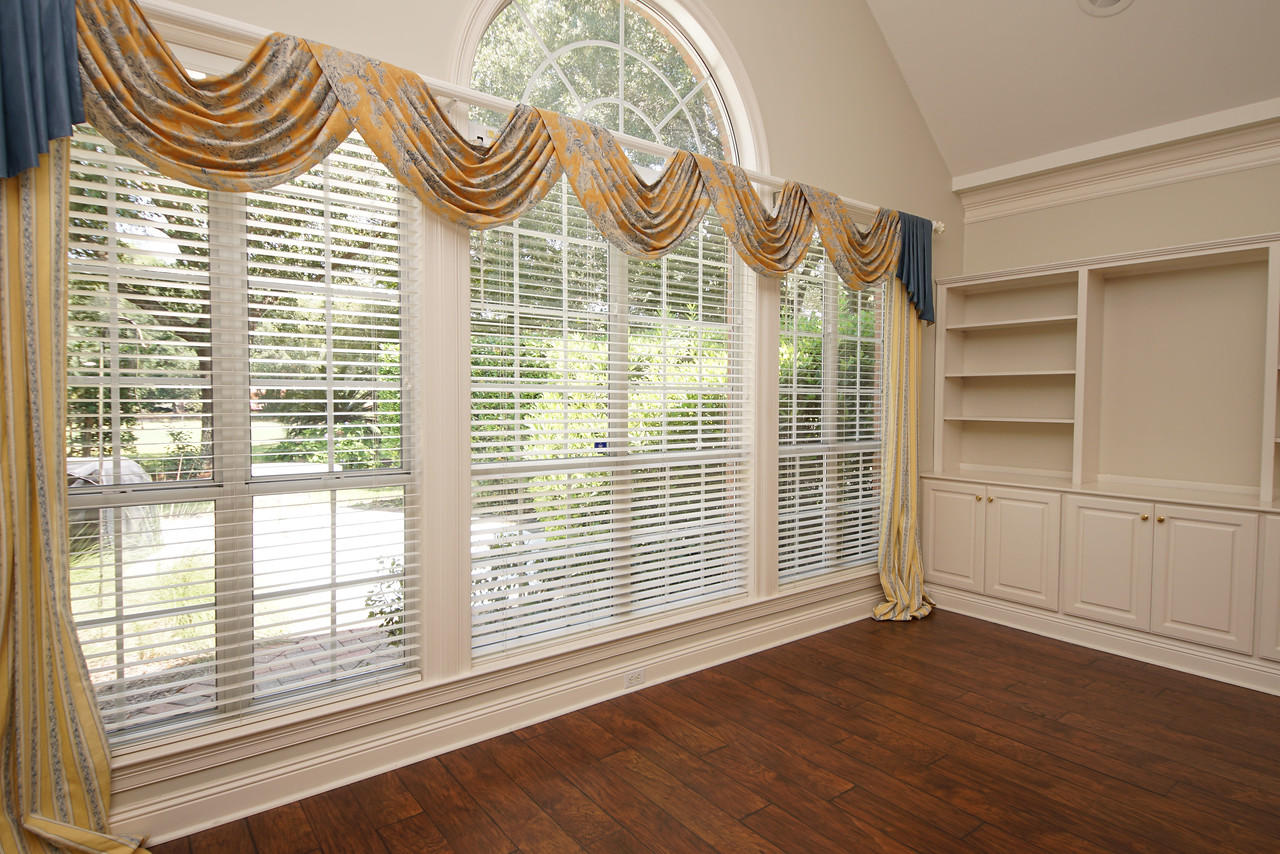 TURNBERRY PLACE - Residential