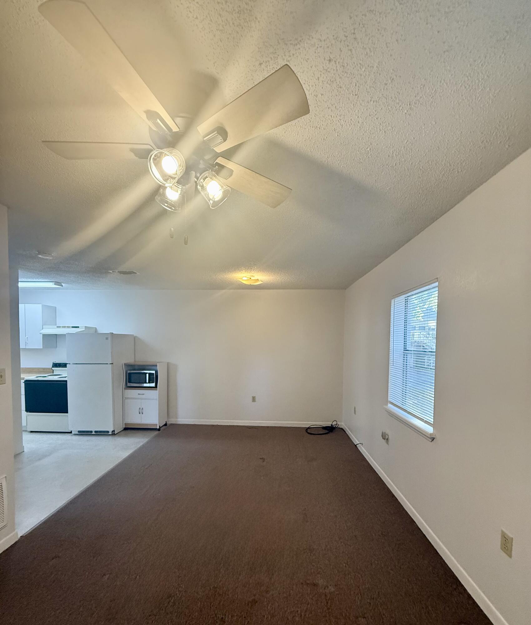 STONEY BEACH - Residential Lease