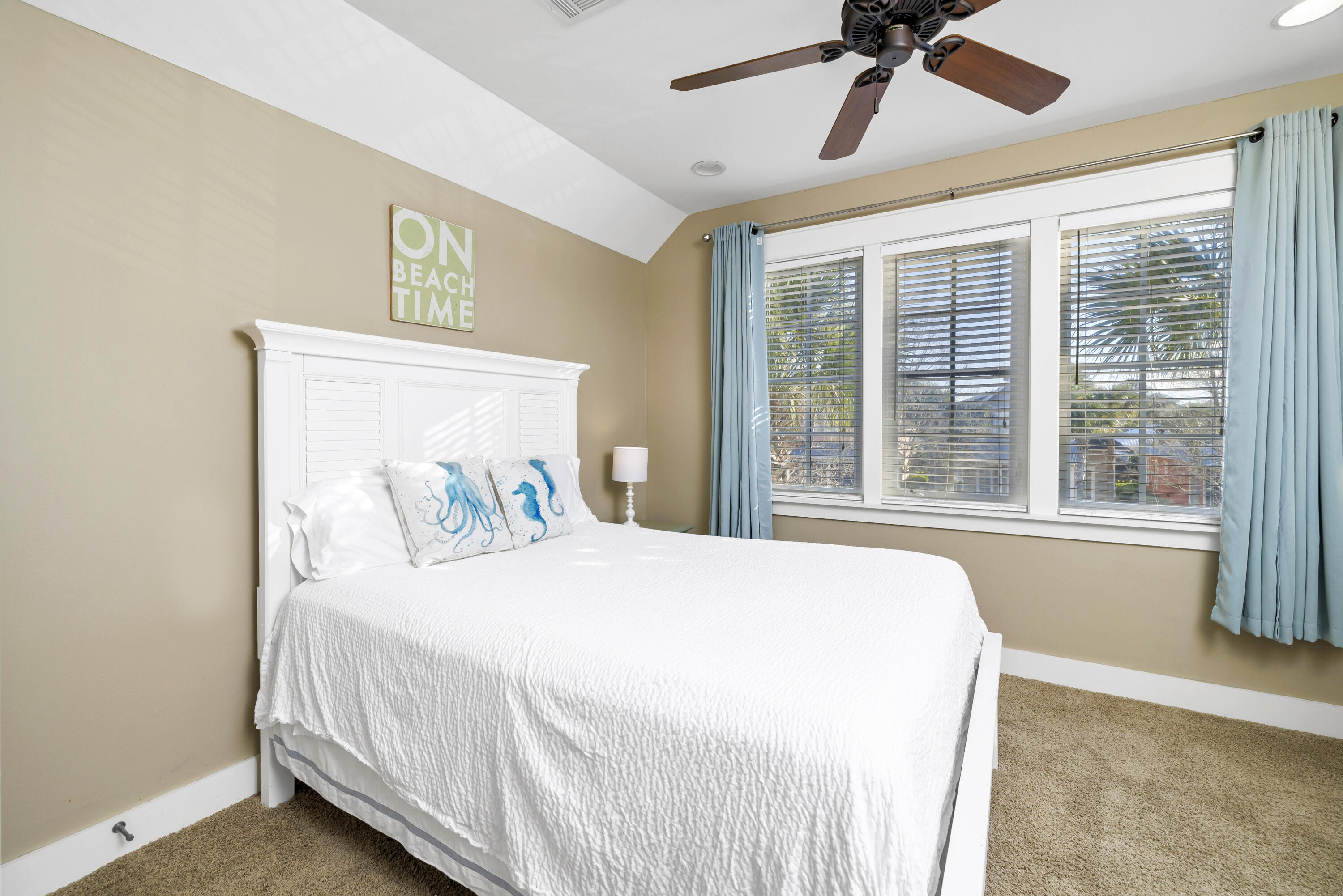 BUNGALOS AT SANDESTIN - Residential