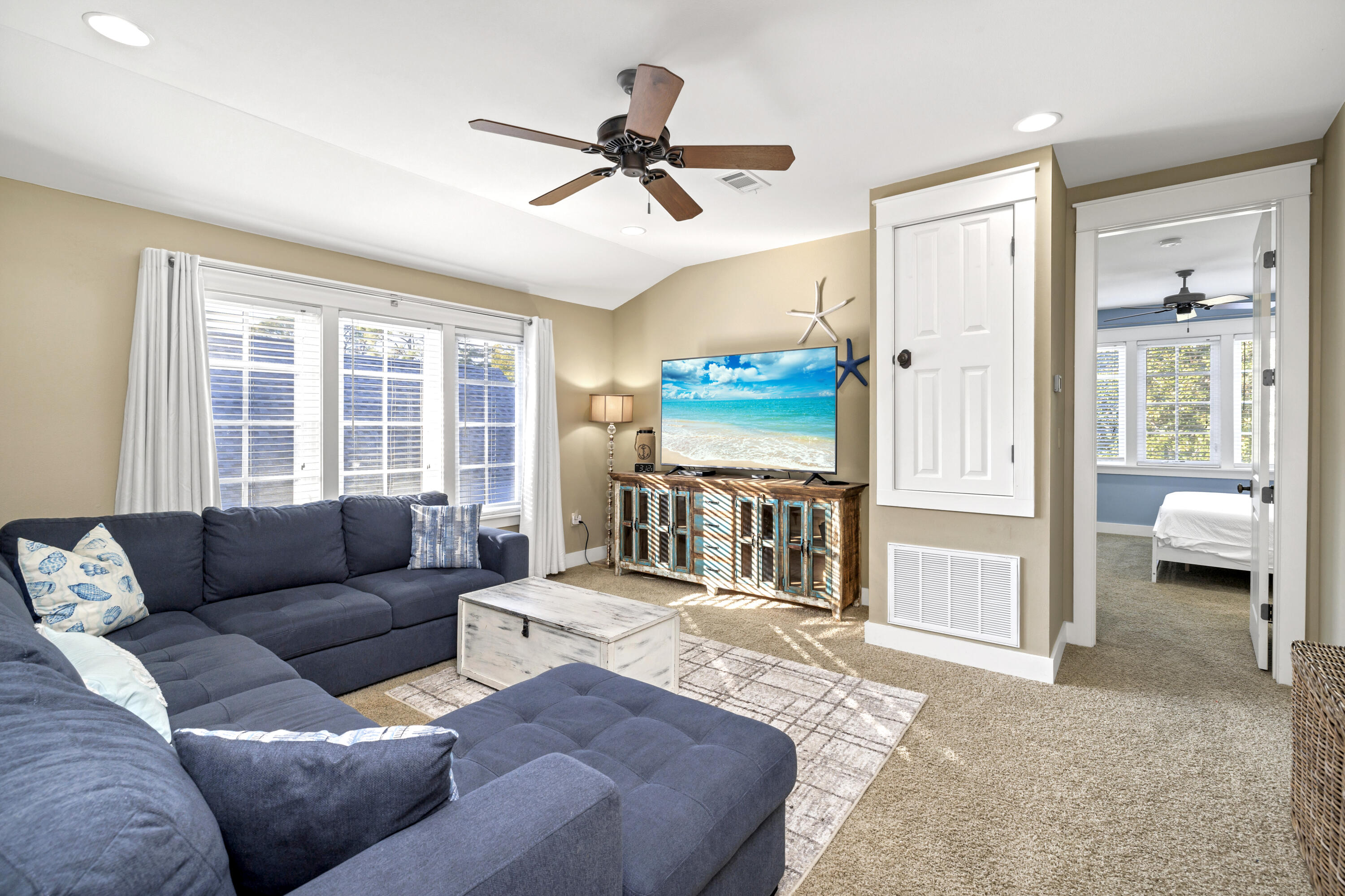 BUNGALOS AT SANDESTIN - Residential