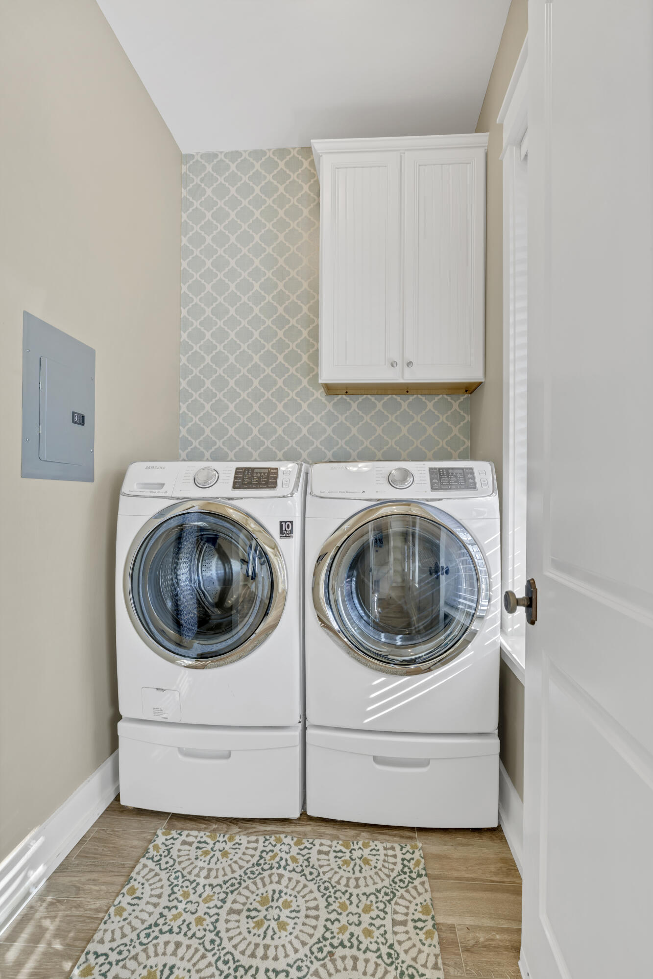 BUNGALOS AT SANDESTIN - Residential