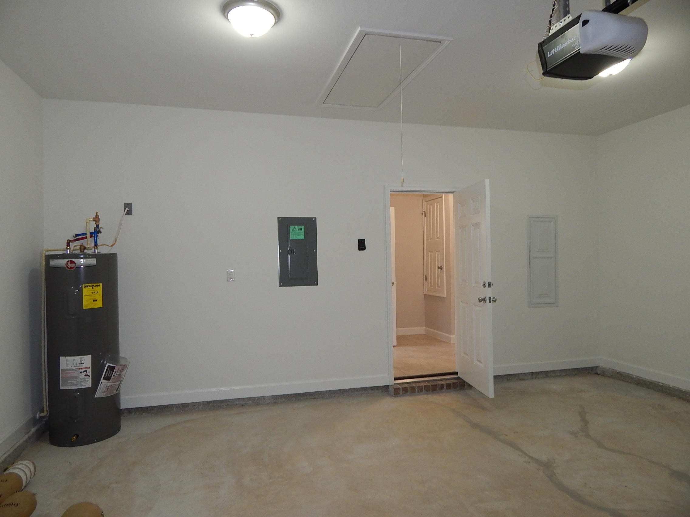 WYNNEHAVEN BCH EST - Residential