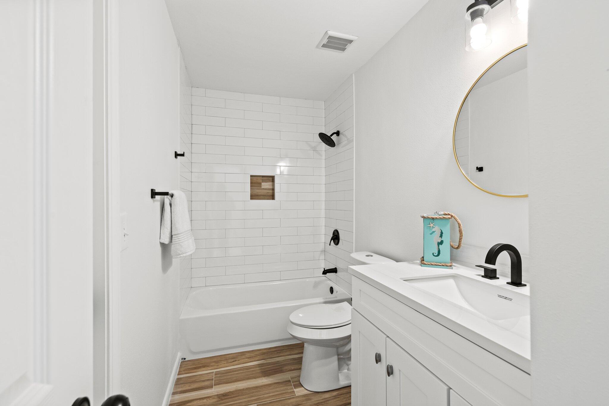 VIKING MANOR PH 1 - Residential