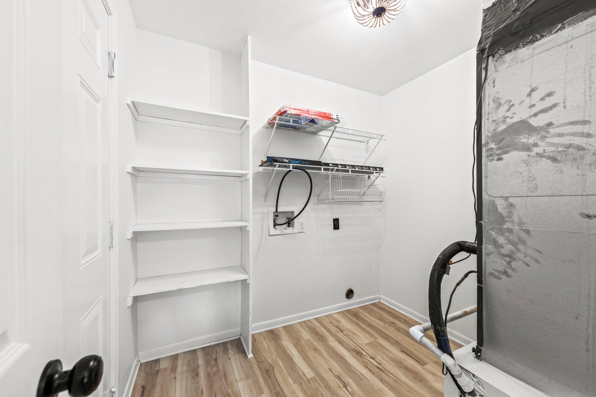 VIKING MANOR PH 1 - Residential