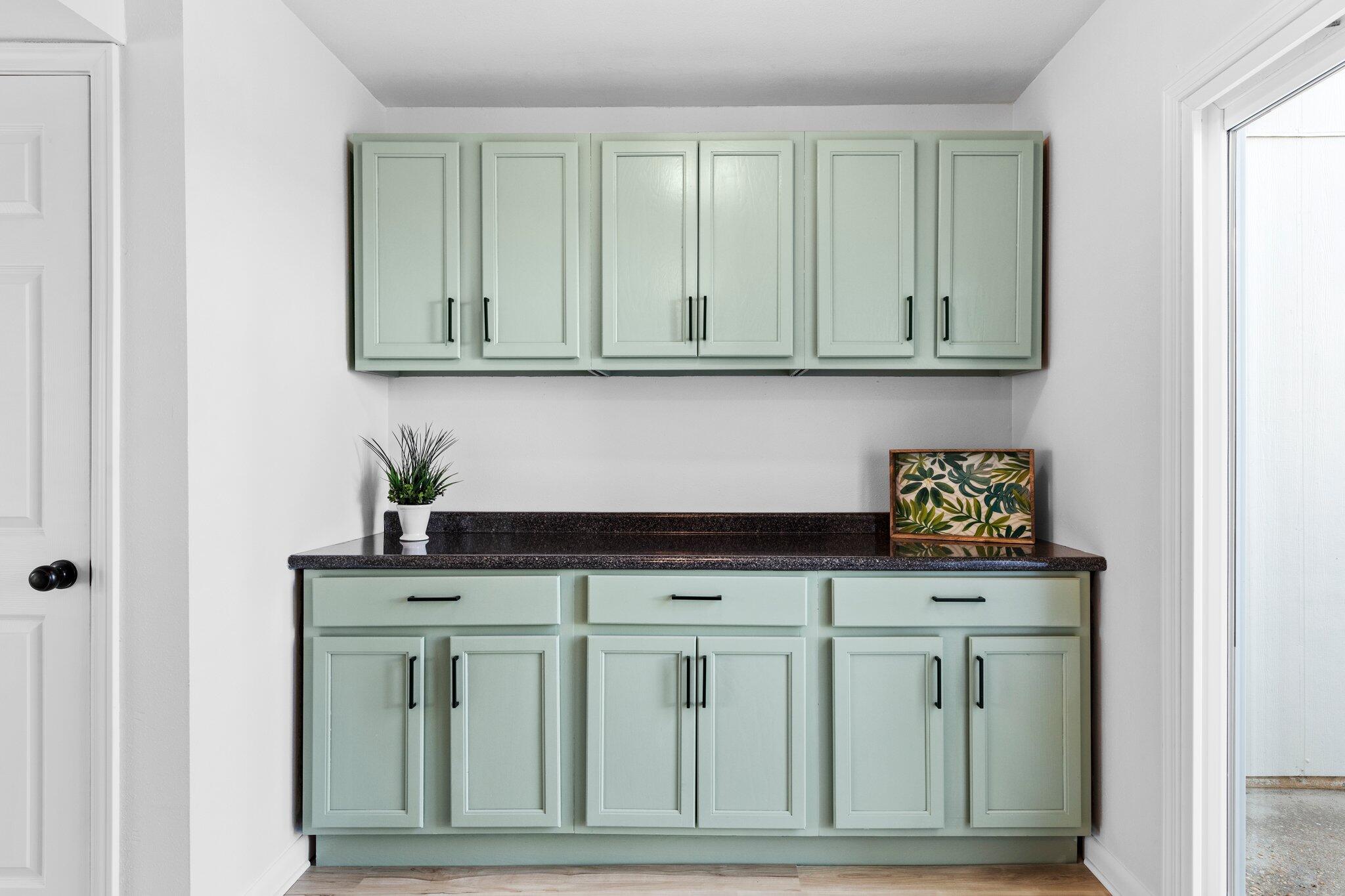 VIKING MANOR PH 1 - Residential