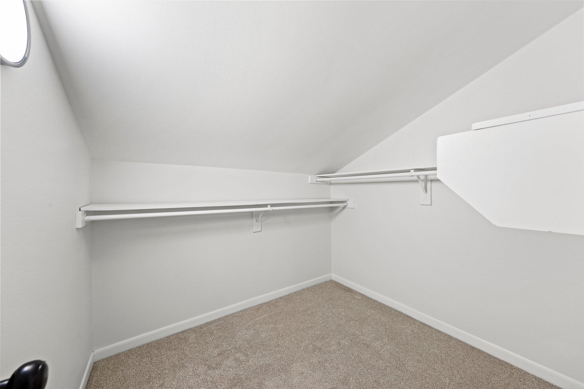 VIKING MANOR PH 1 - Residential