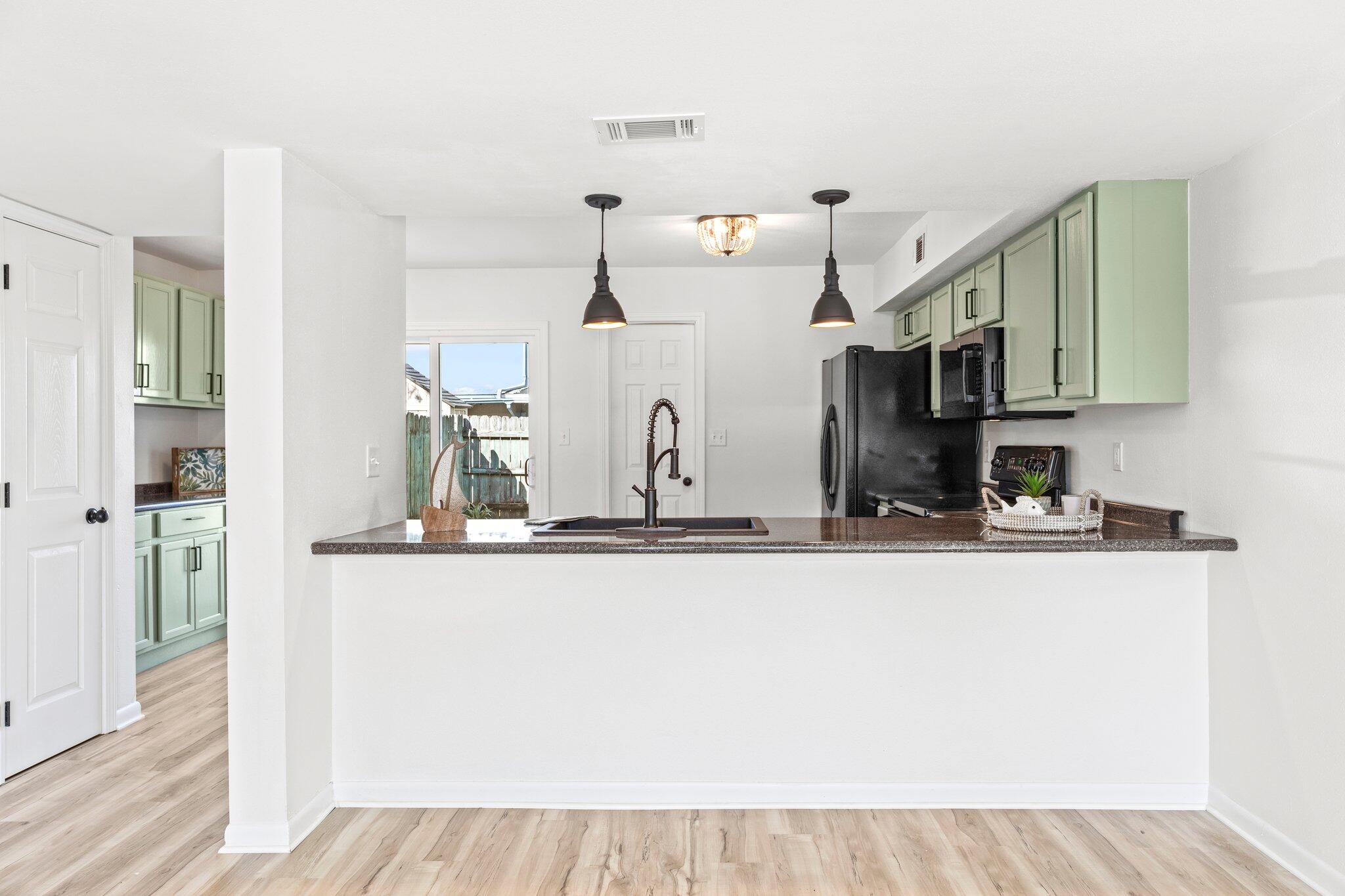 VIKING MANOR PH 1 - Residential