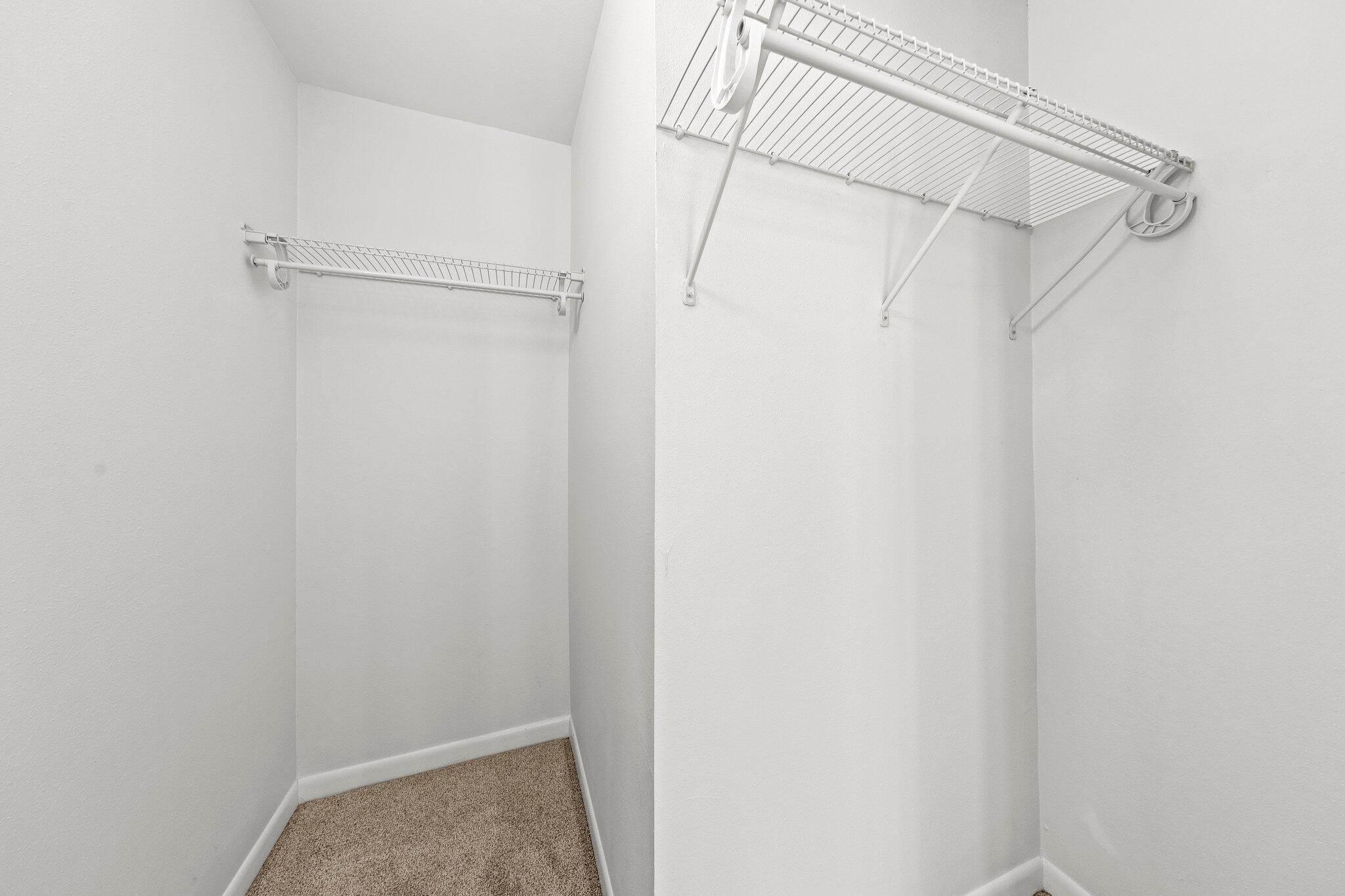 VIKING MANOR PH 1 - Residential