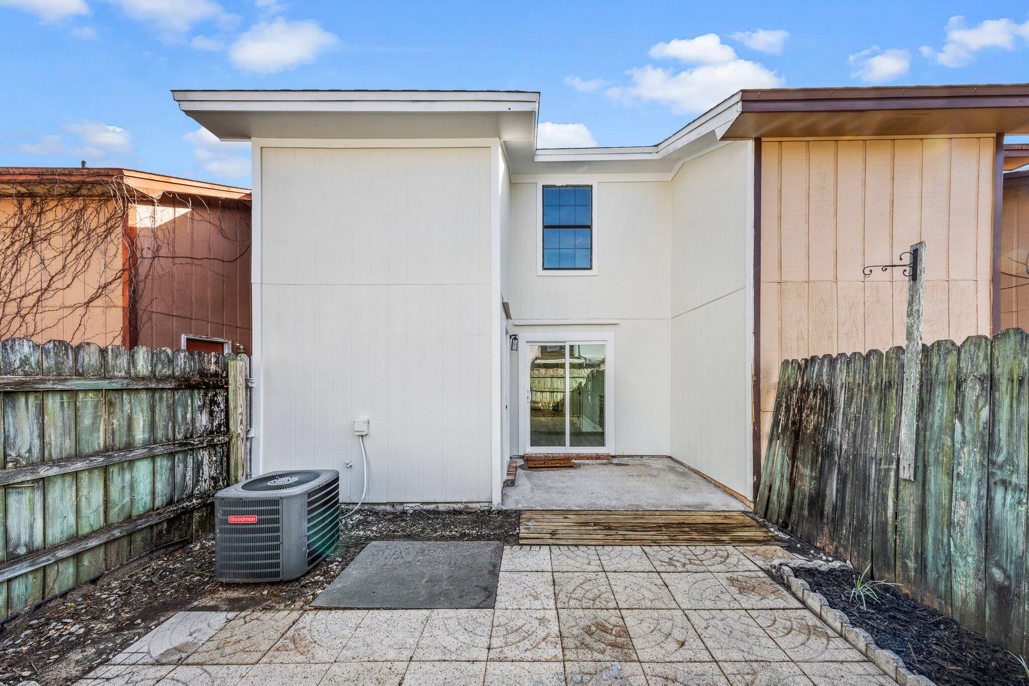 VIKING MANOR PH 1 - Residential