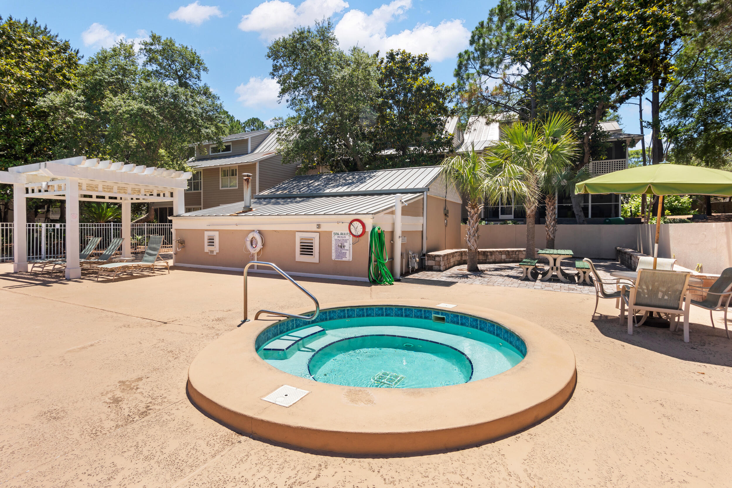 HIDDEN DUNES BEACH COTTAGES 2 - Residential