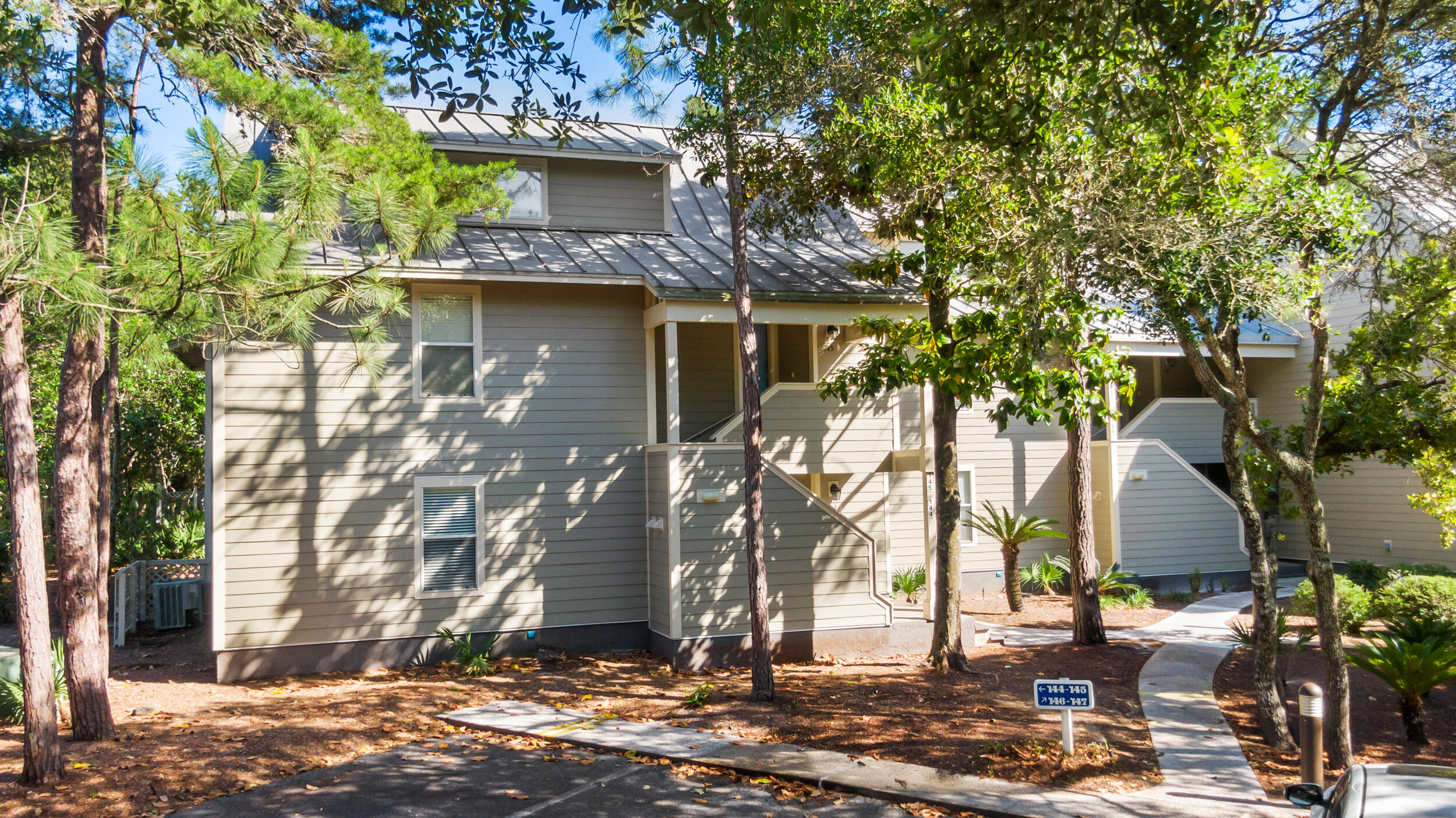 HIDDEN DUNES BEACH COTTAGES 2 - Residential