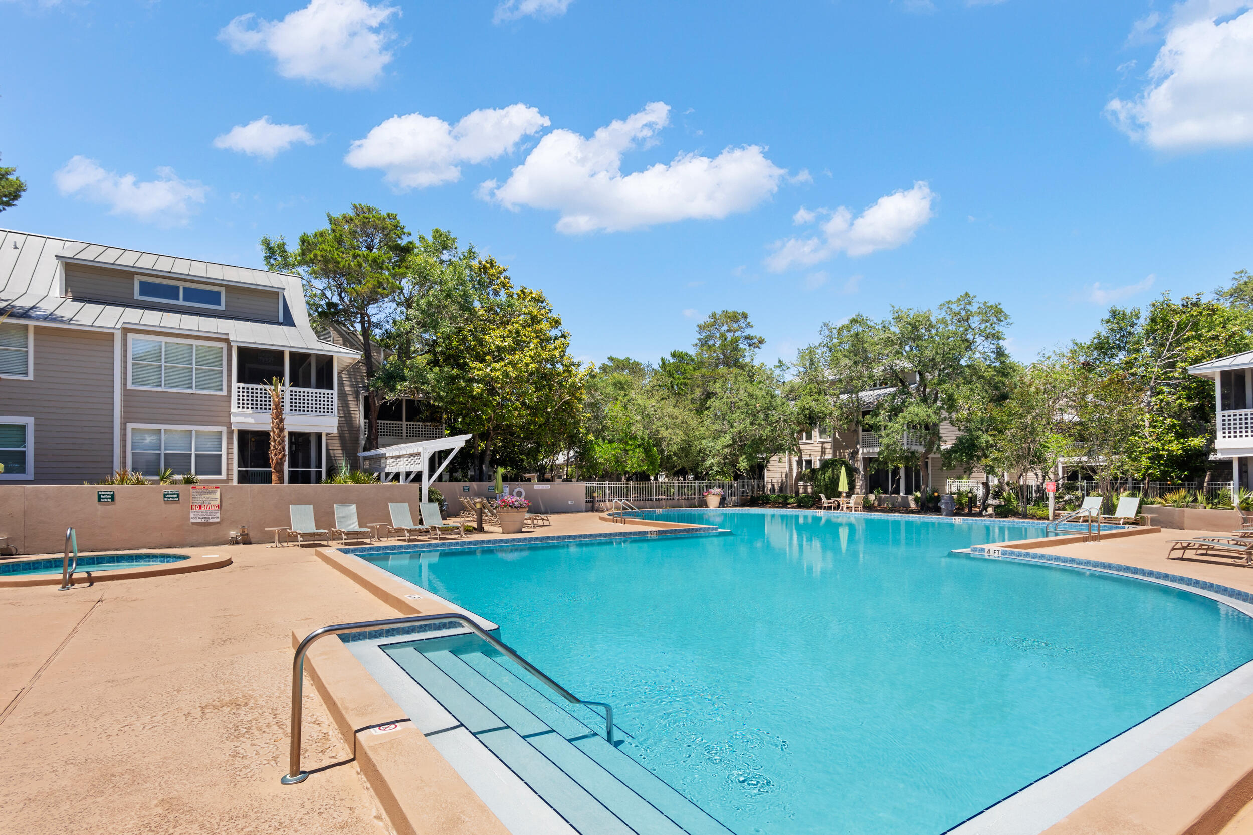 HIDDEN DUNES BEACH COTTAGES 2 - Residential