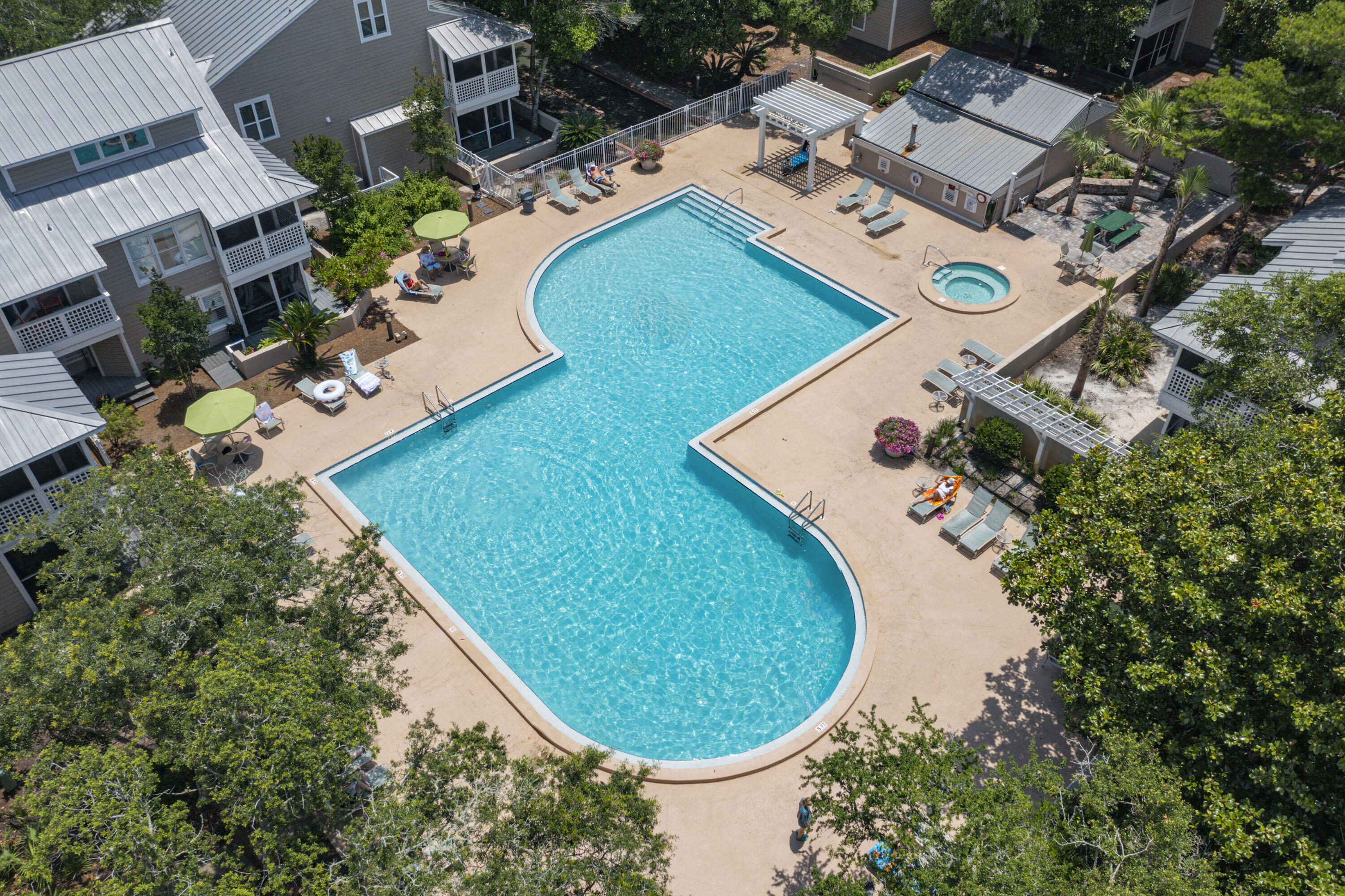 HIDDEN DUNES BEACH COTTAGES 2 - Residential