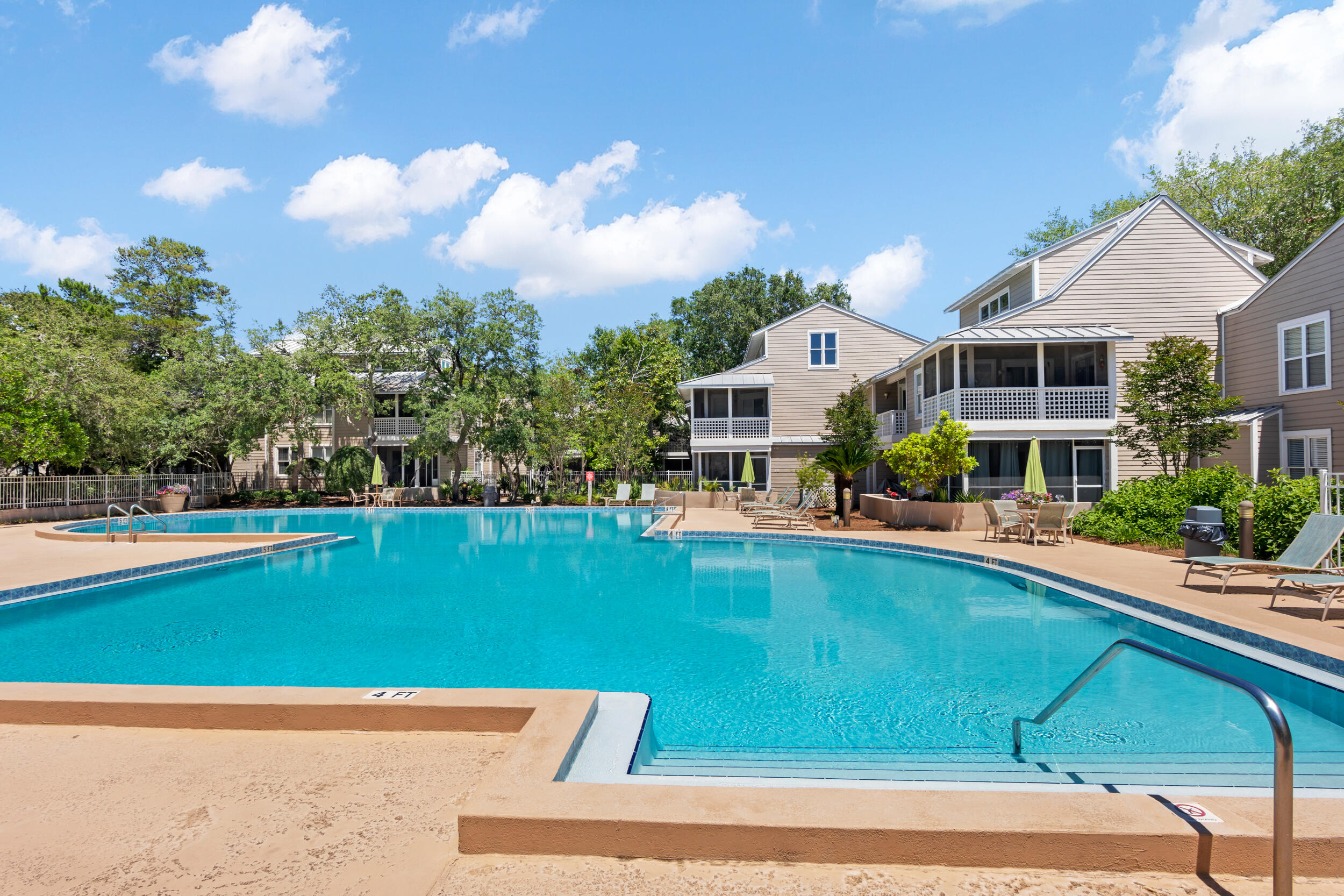 HIDDEN DUNES BEACH COTTAGES 2 - Residential