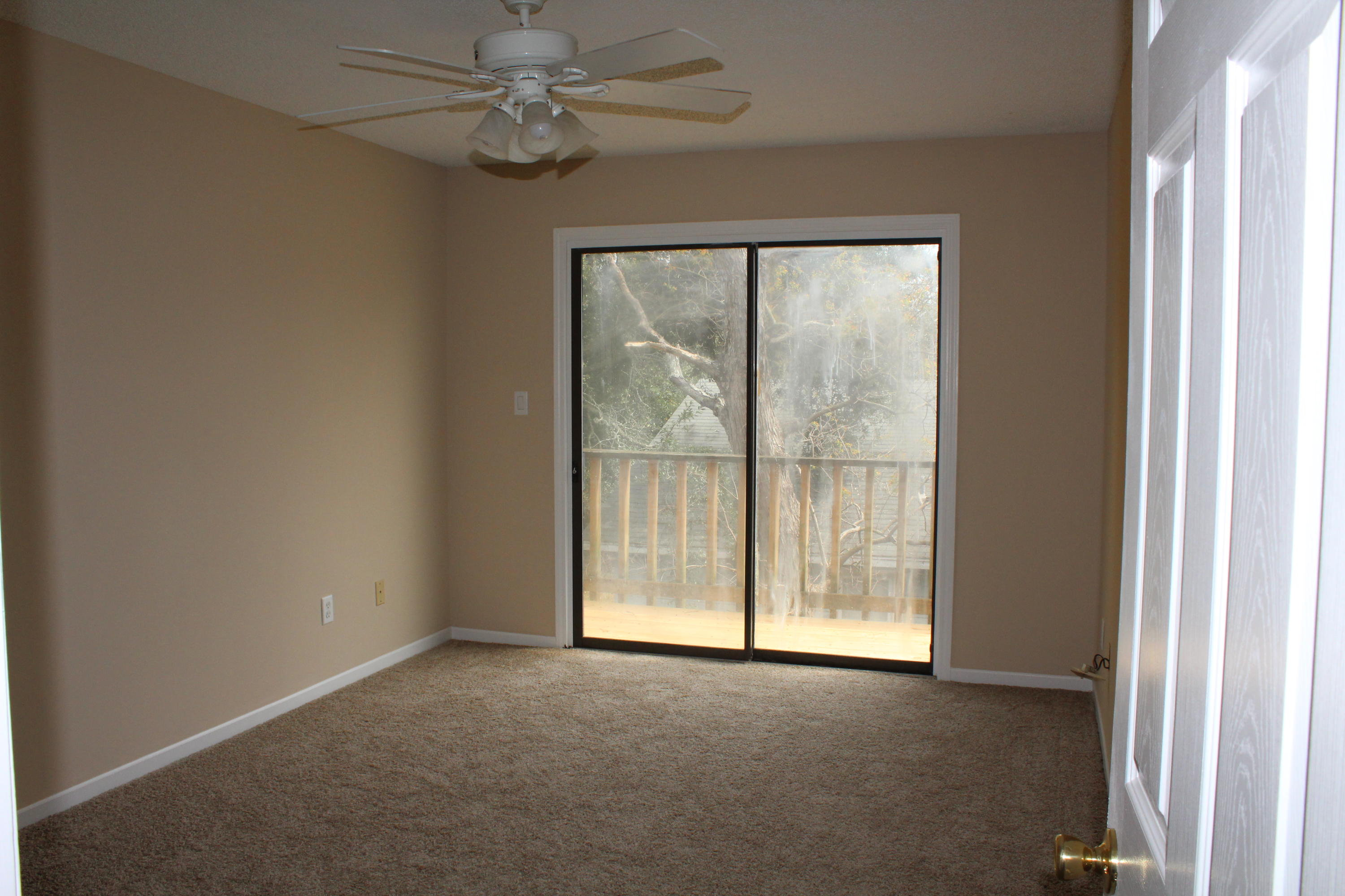 PINE RIDGE PARK - Residential