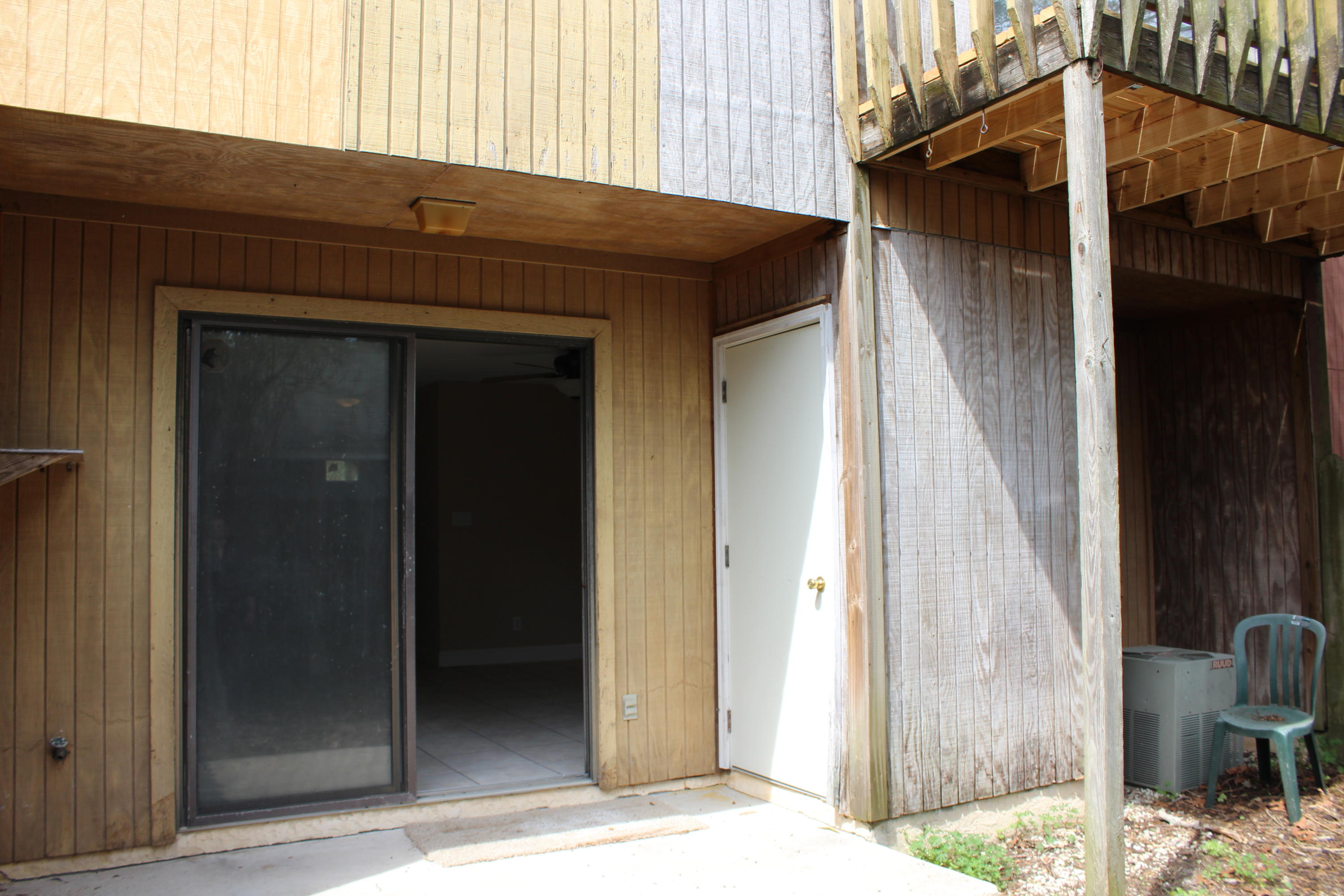 PINE RIDGE PARK - Residential