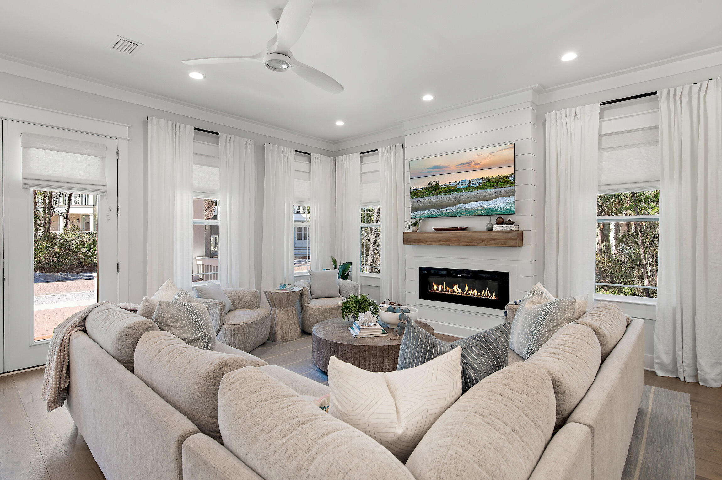 SEACREST BEACH - Residential
