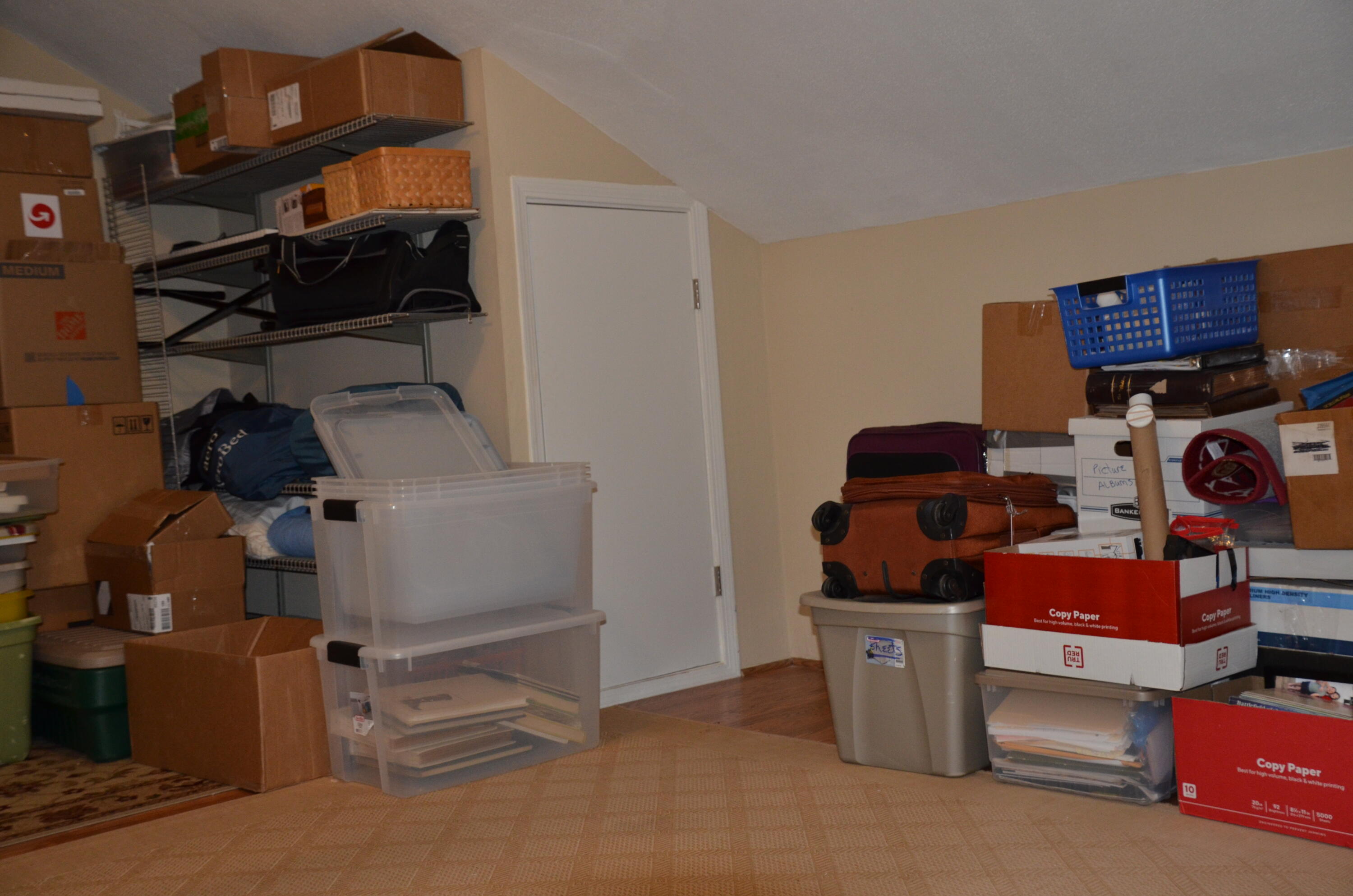 MAGNOLIA BAY CLUB - Residential