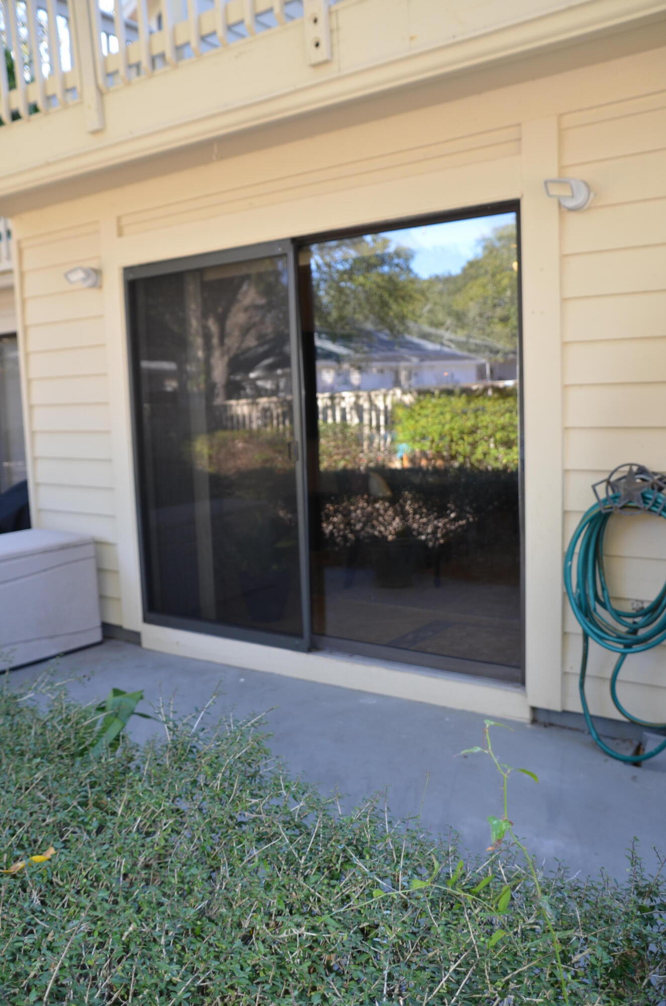 MAGNOLIA BAY CLUB - Residential