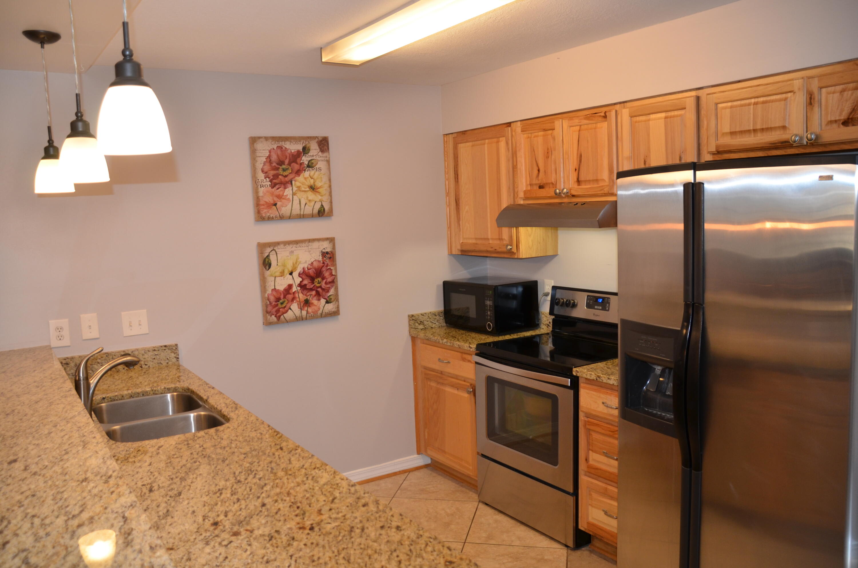 MAGNOLIA BAY CLUB - Residential