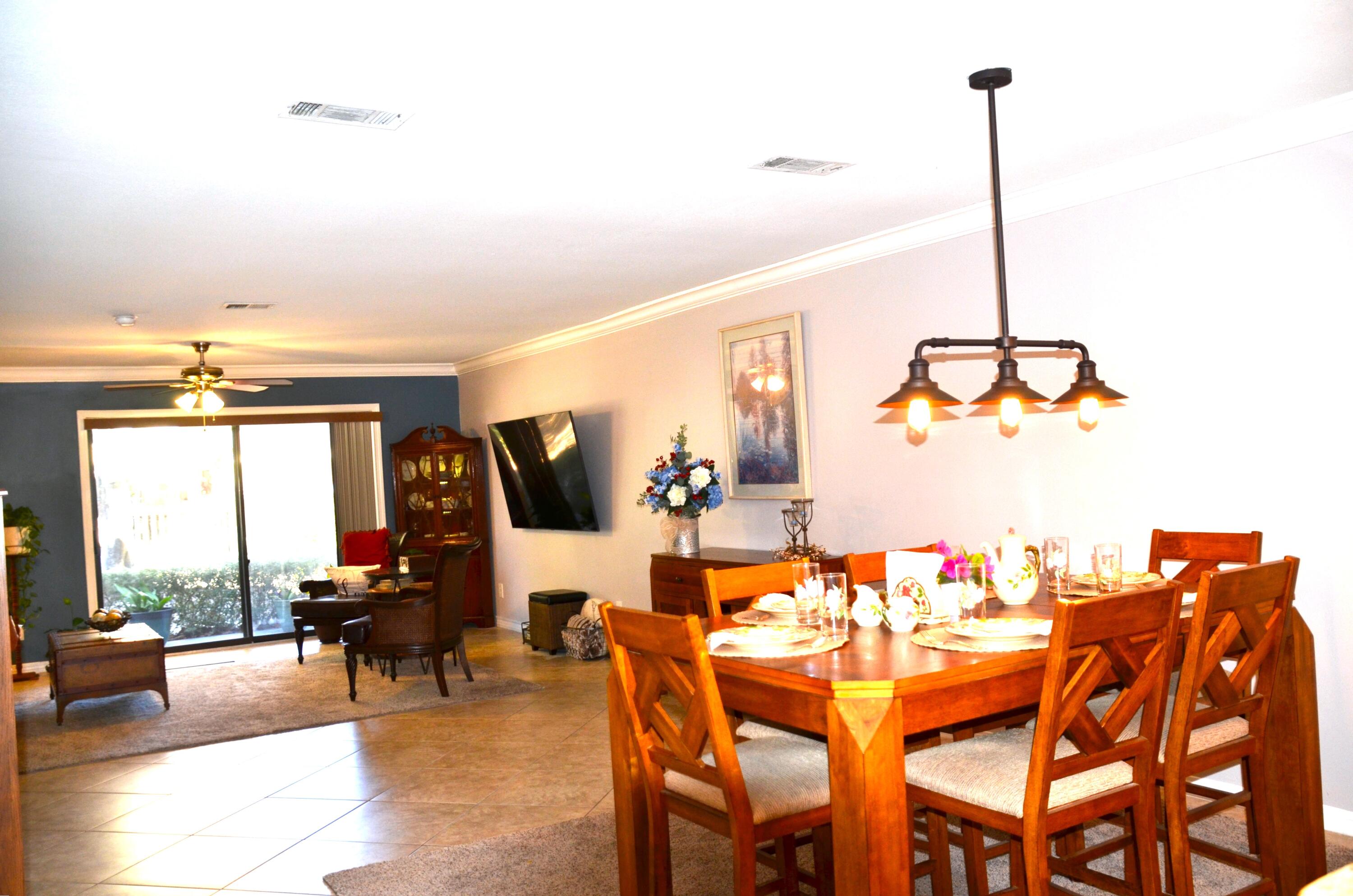 MAGNOLIA BAY CLUB - Residential