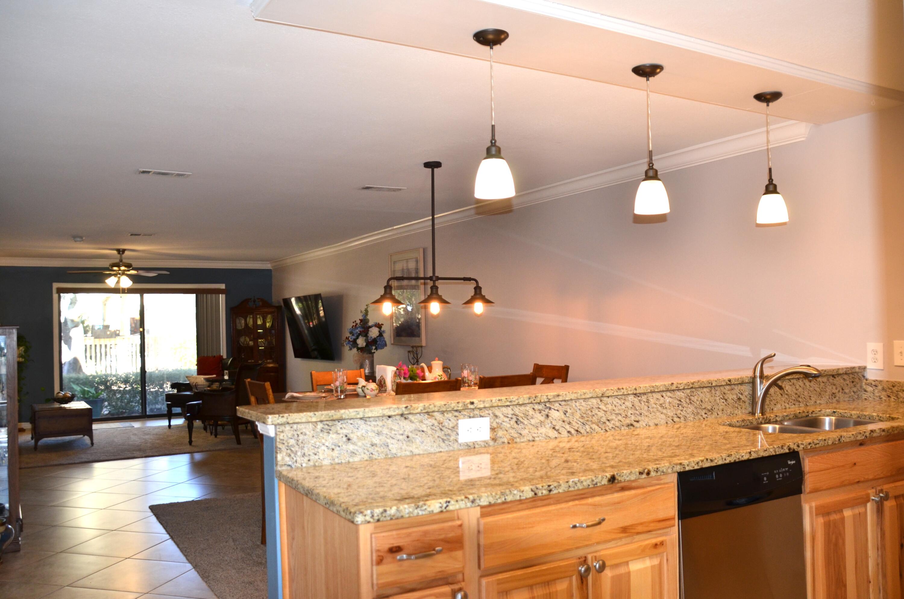 MAGNOLIA BAY CLUB - Residential