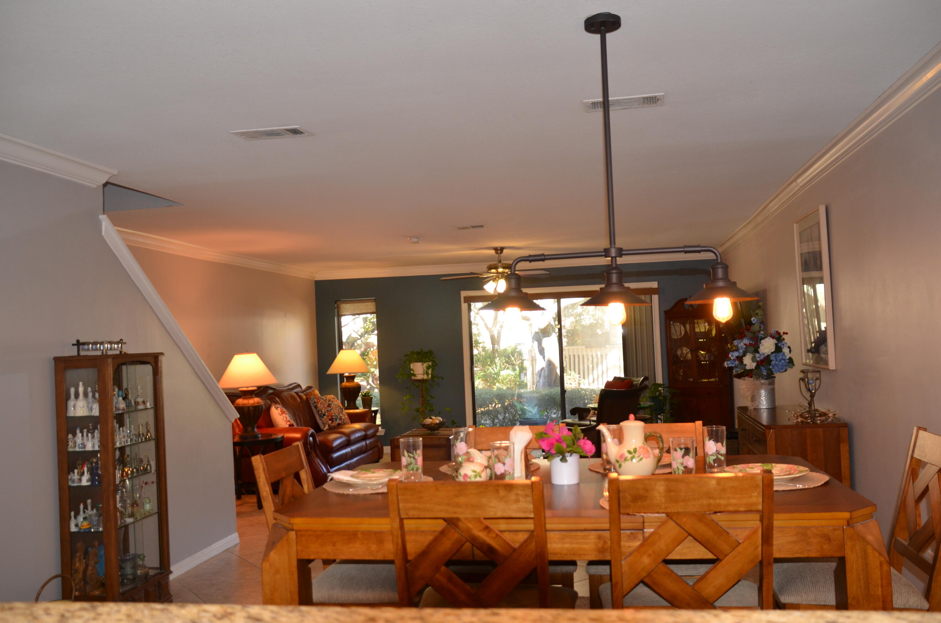 MAGNOLIA BAY CLUB - Residential